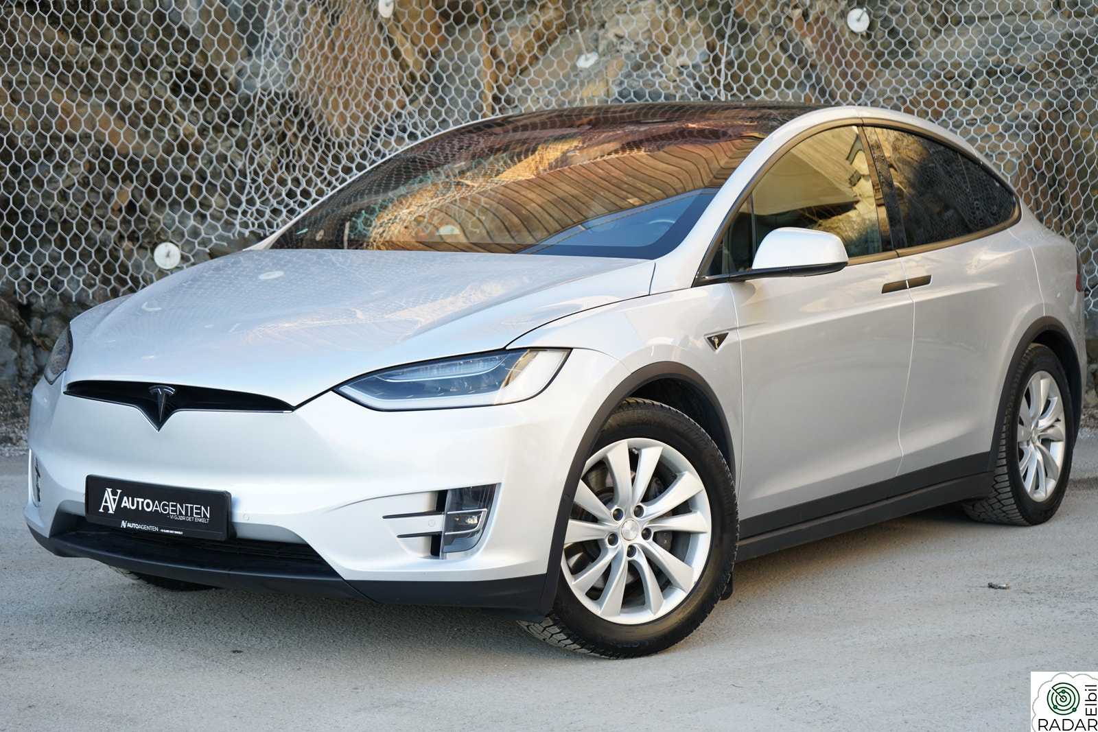 TESLA MOTORS Model X 75D 4WD 6-s/ GRATIS LADING/CCS/Hengerf/22"/NY EU/++