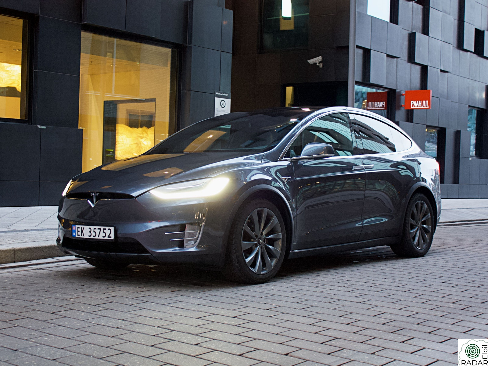 TESLA MOTORS Model X 75D / 7seter/ Gratis lading / MCU2 / 1 eier ++
