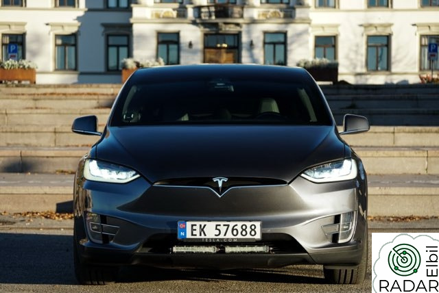 TESLA Model X 75D 4WD 5-s