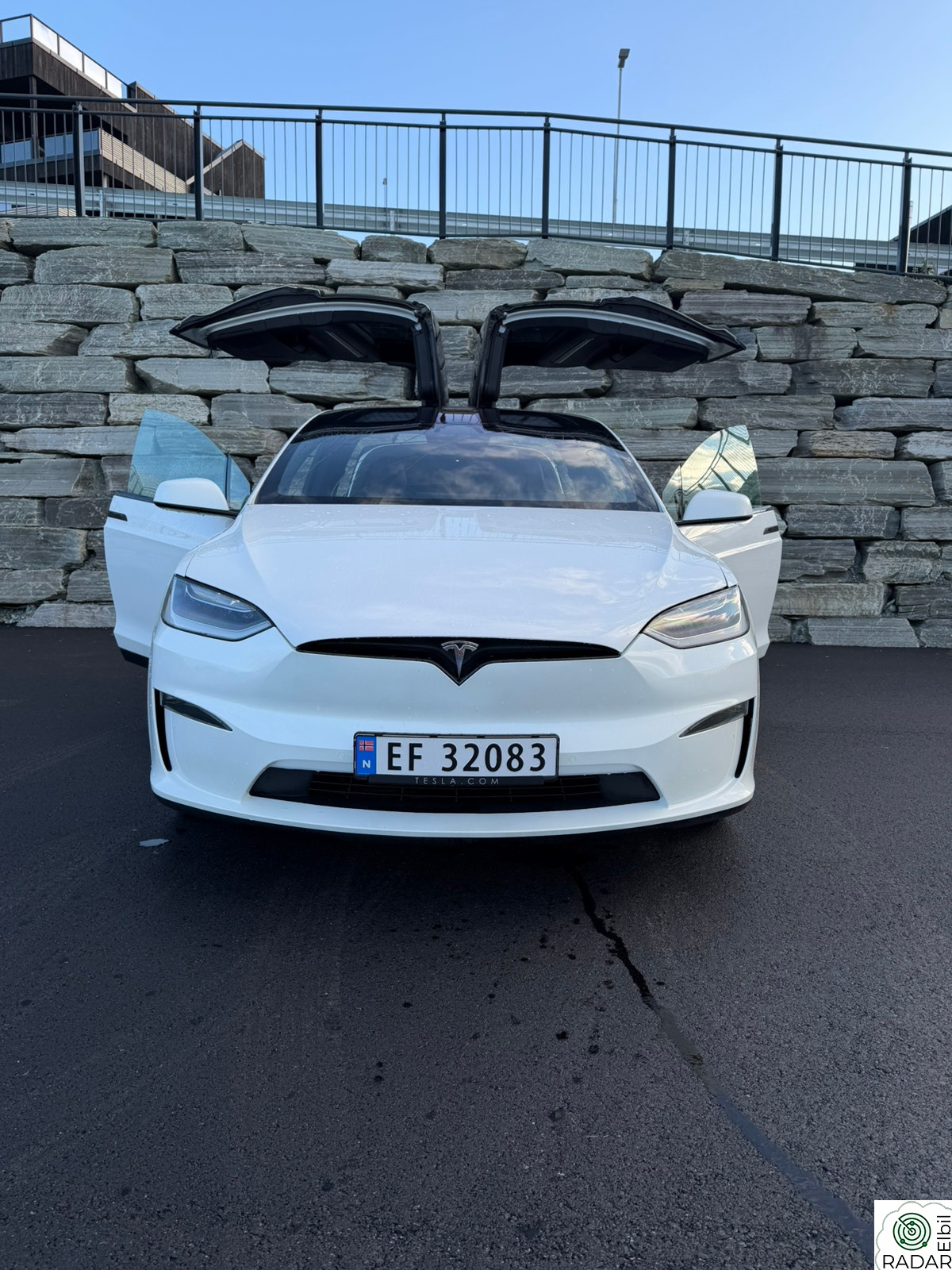 TESLA Model X Plaid 6-s