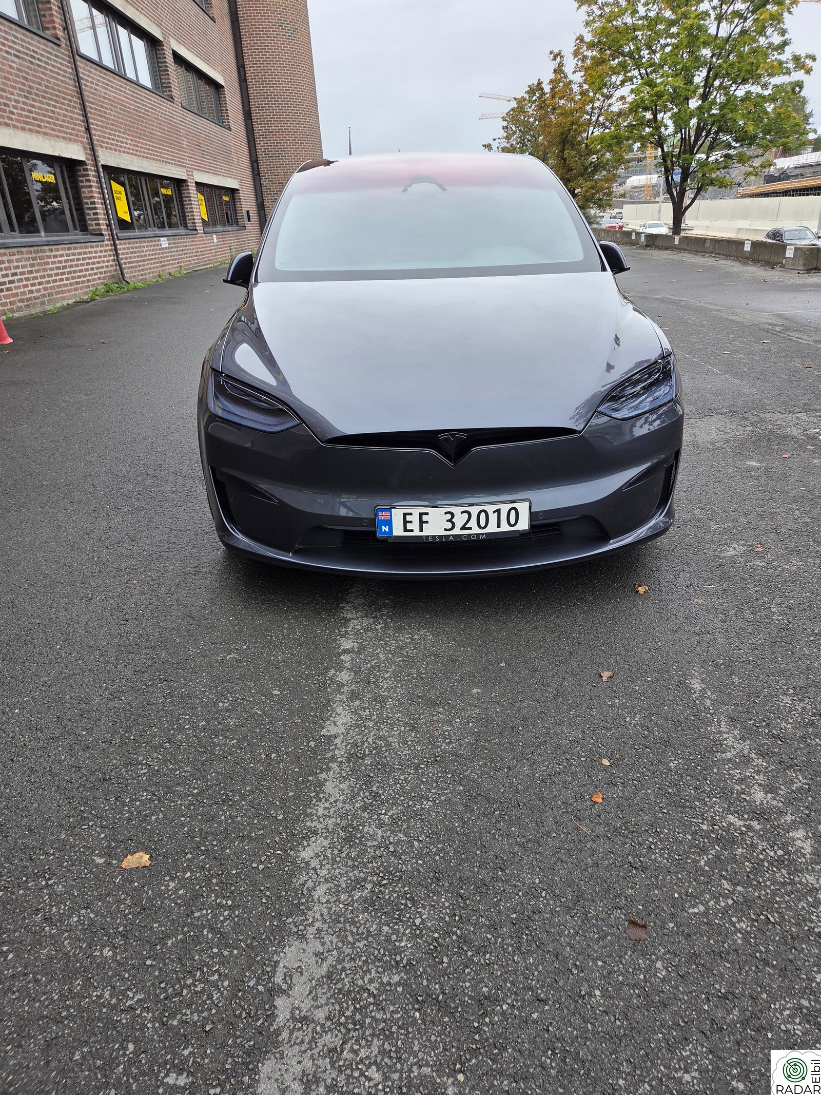 TESLA Model X Plaid
