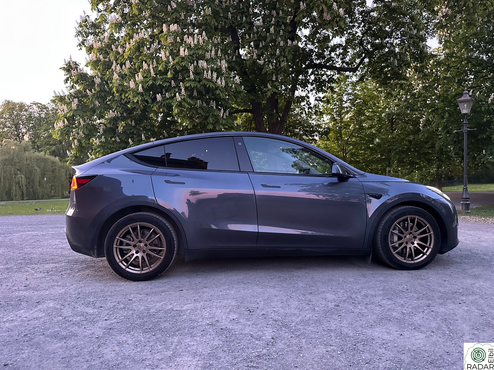 TESLA Model Y Long Range AWD, krok, sjeldne felger, LAV KM, garanti
