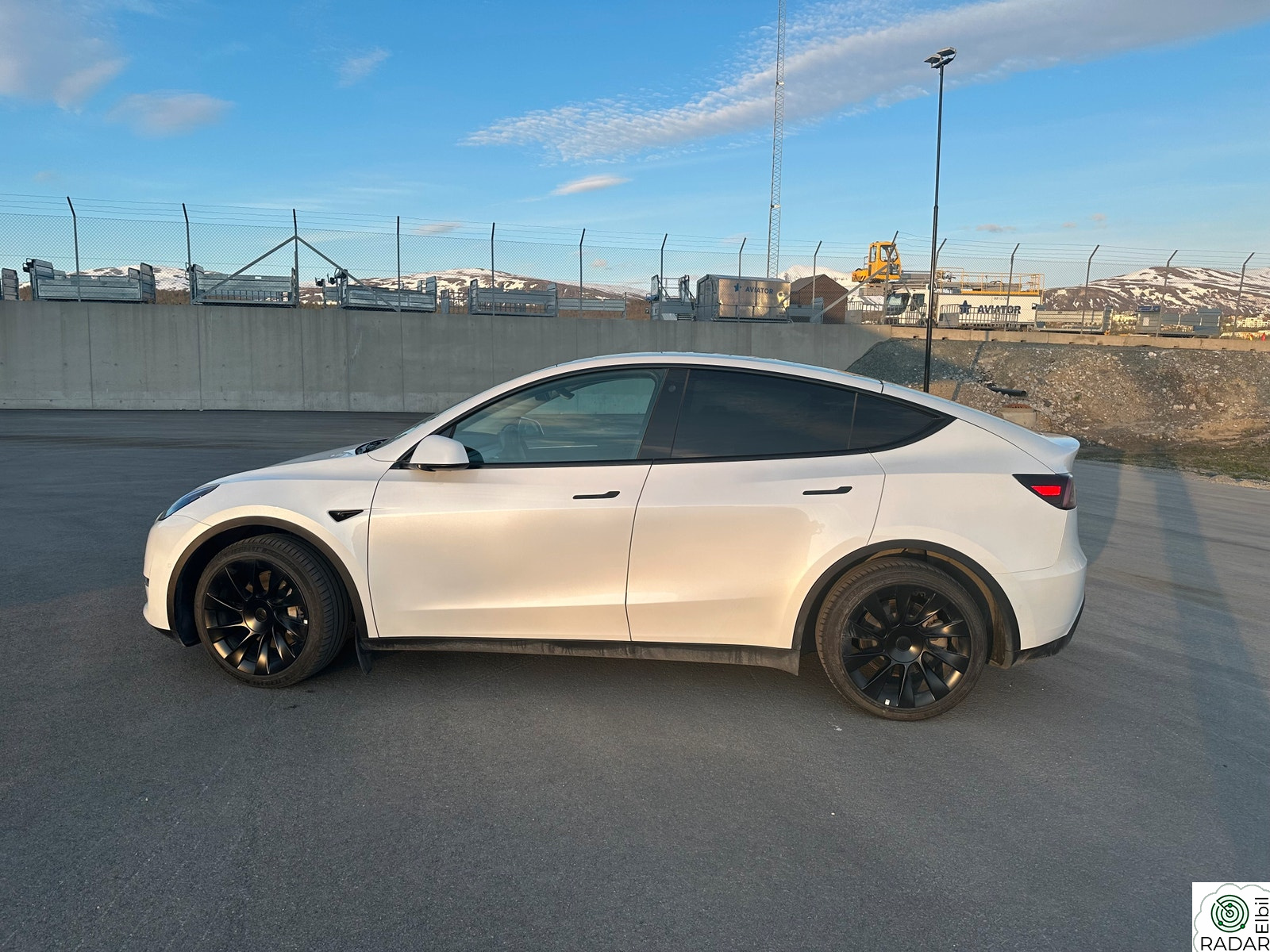 TESLA Model Y Long Range