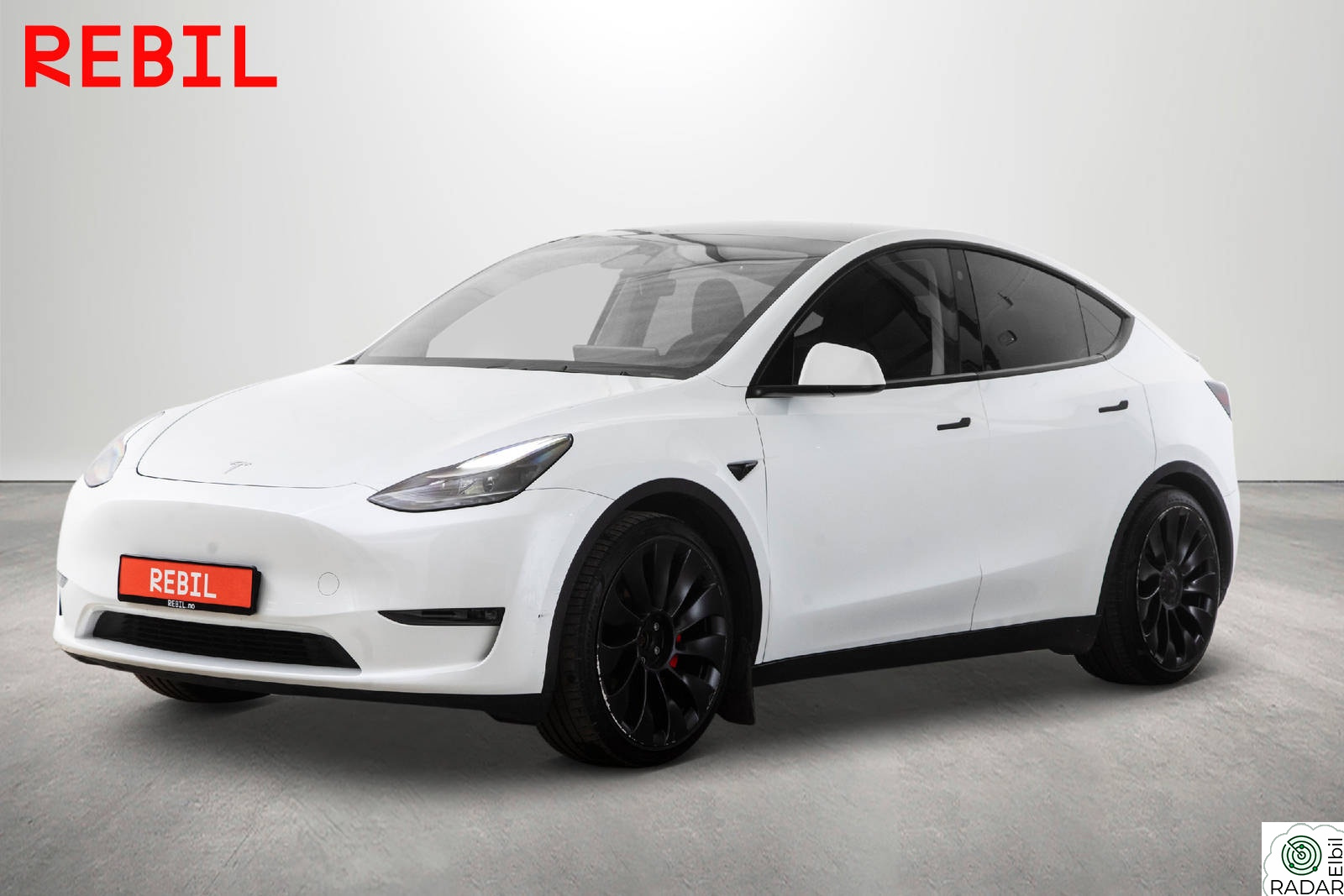 TESLA Model Y 514km/Performance/MCU3/Krok/AP/R.kam/Pano/Memory/V.pump