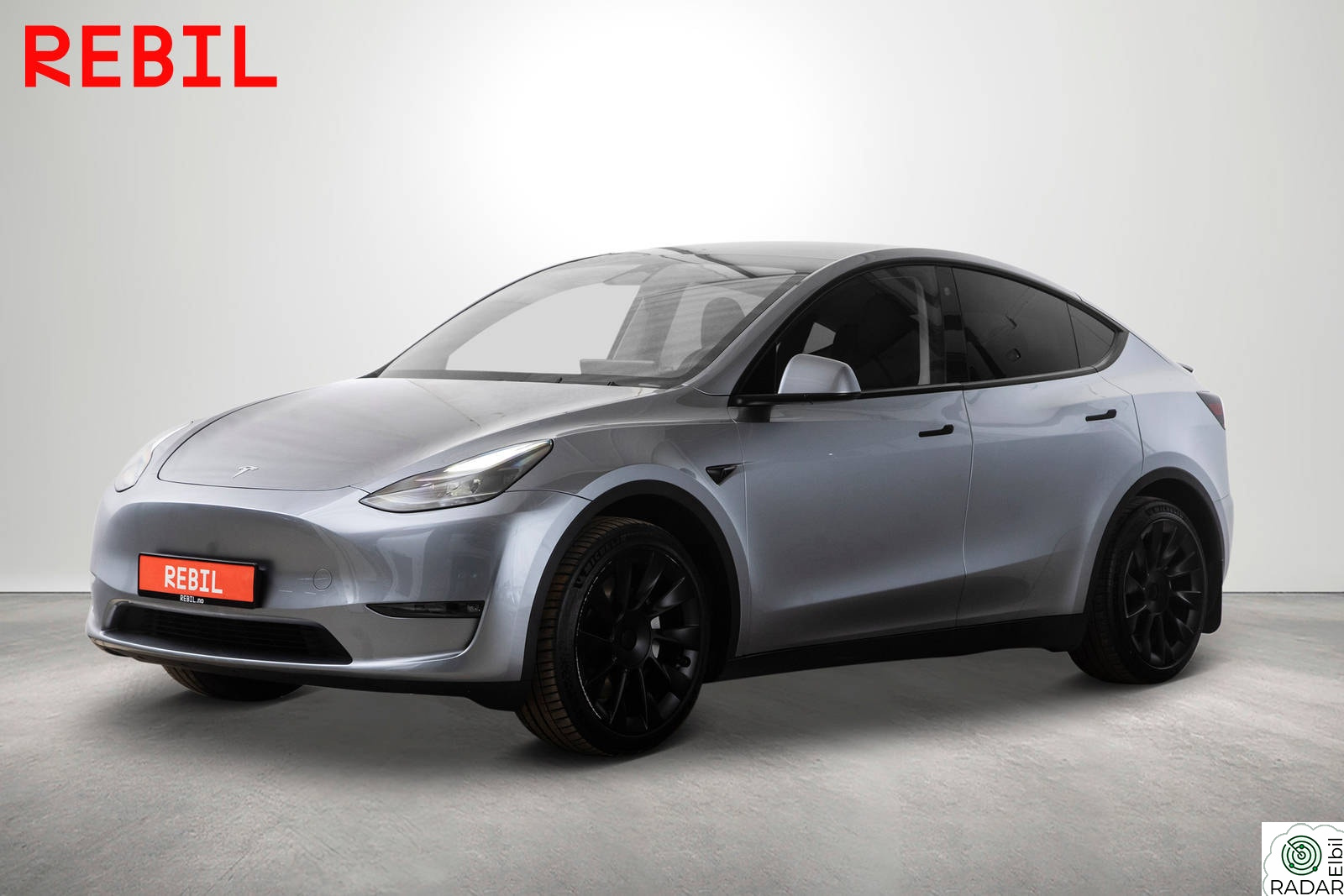 TESLA Model Y 533km(WLTP)/LR/AWD/Ryzen/Navi/R.kam/Pano/AP/Vpumpe/Krok