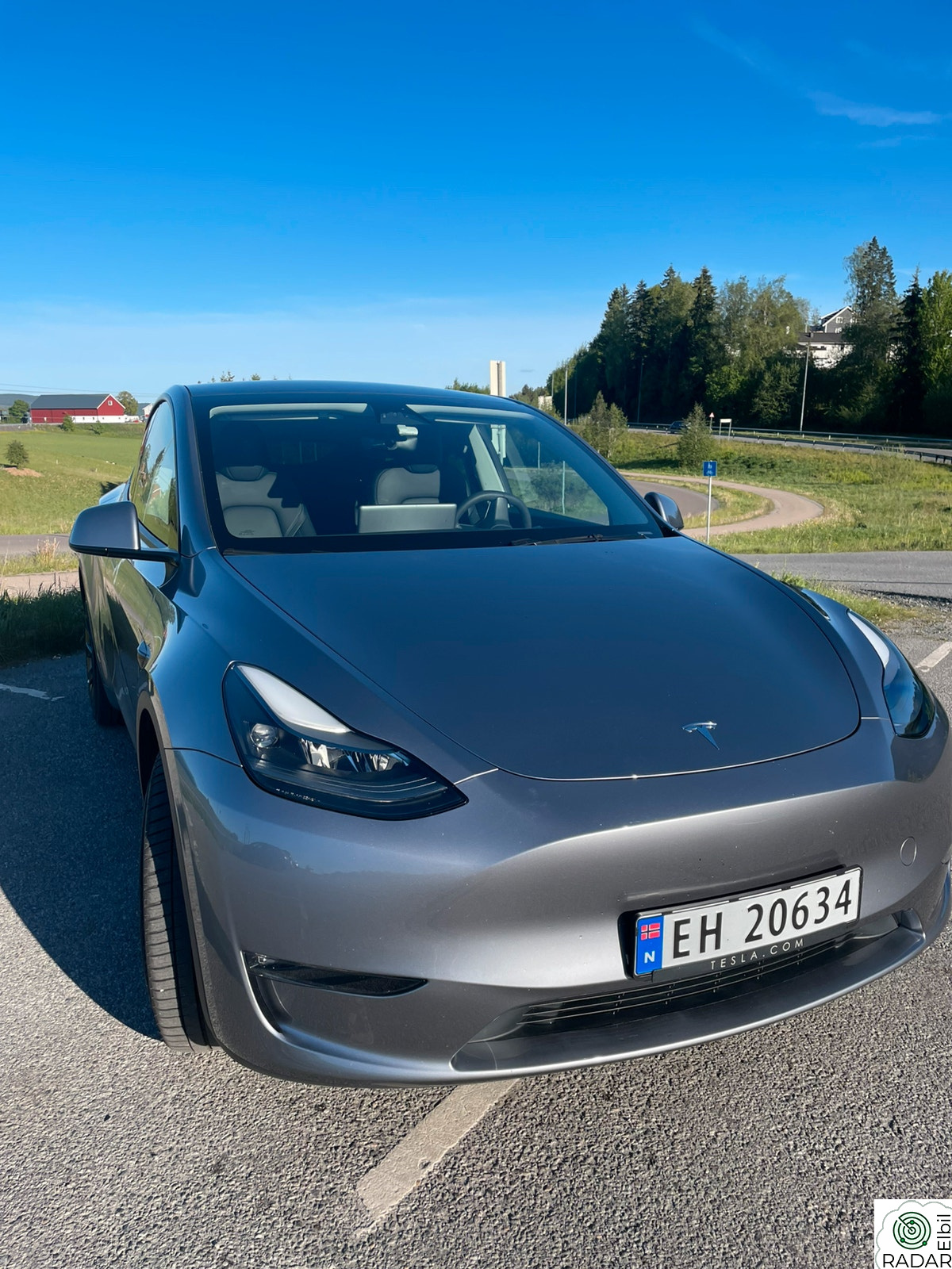 TESLA Model Y Long Range AWD
