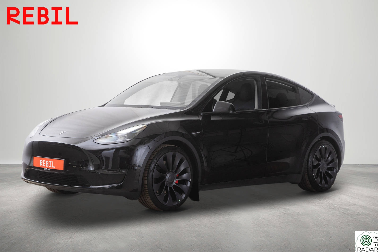TESLA Model Y 514km/Performance/AWD/2xUber/Krok/MCU3/AP/Navi/R.kam