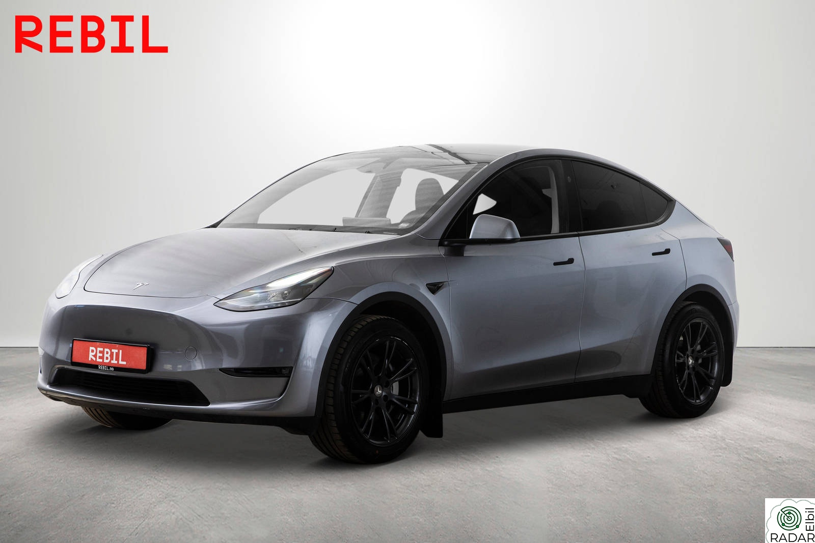 TESLA Model Y 533km(WLTP)/LR/AWD/Ryzen/Krok/Navi/R.kam/Pano/AP/Vpumpe