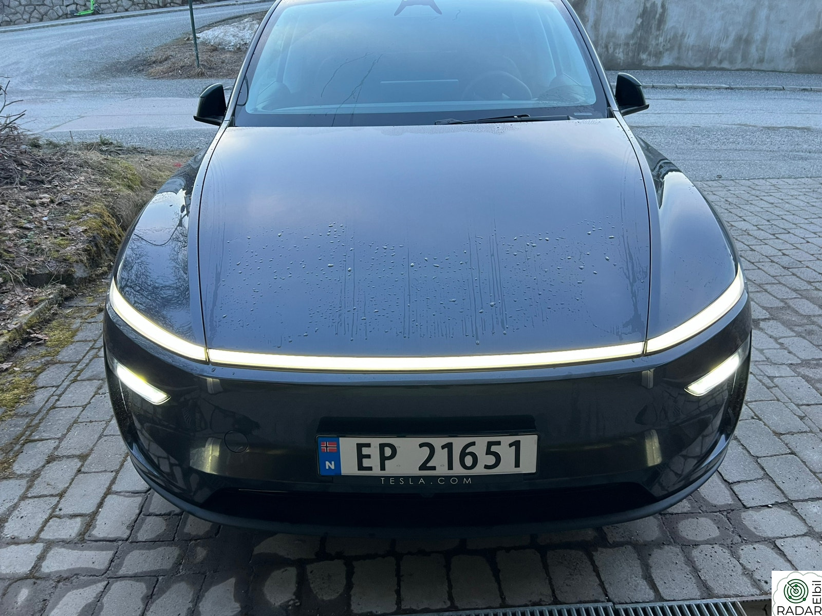 TESLA Model Y Juniper Long Range