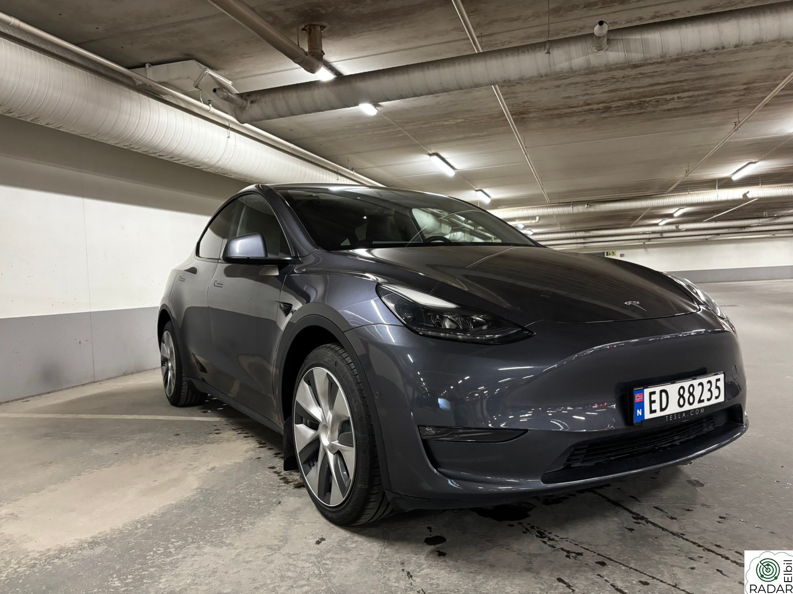 TESLA Model Y Long Range AWD - selges med ekstra Tesla garanti