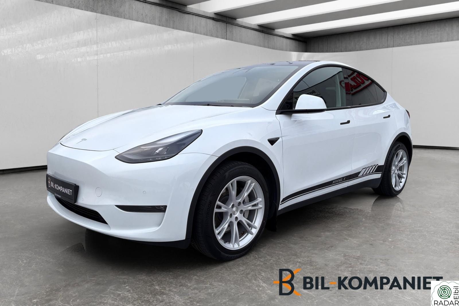 TESLA Model Y Long Range Premium AWD | Kamera | Glasstak | 1 eier