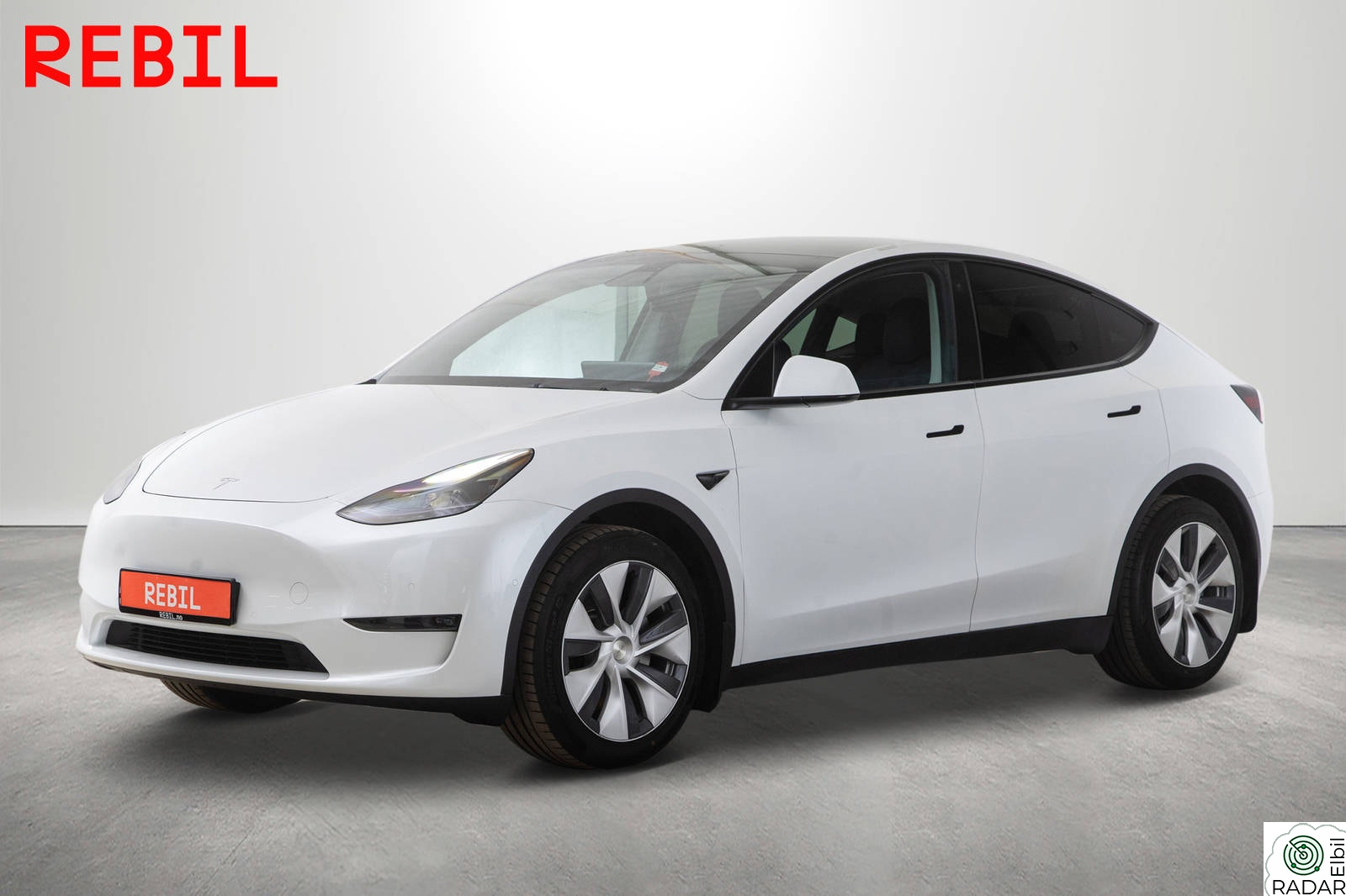 TESLA Model Y 507km(WLTP)/LR/AWD/MCU2/AP/Krok/R.kamera/Pano/Memory
