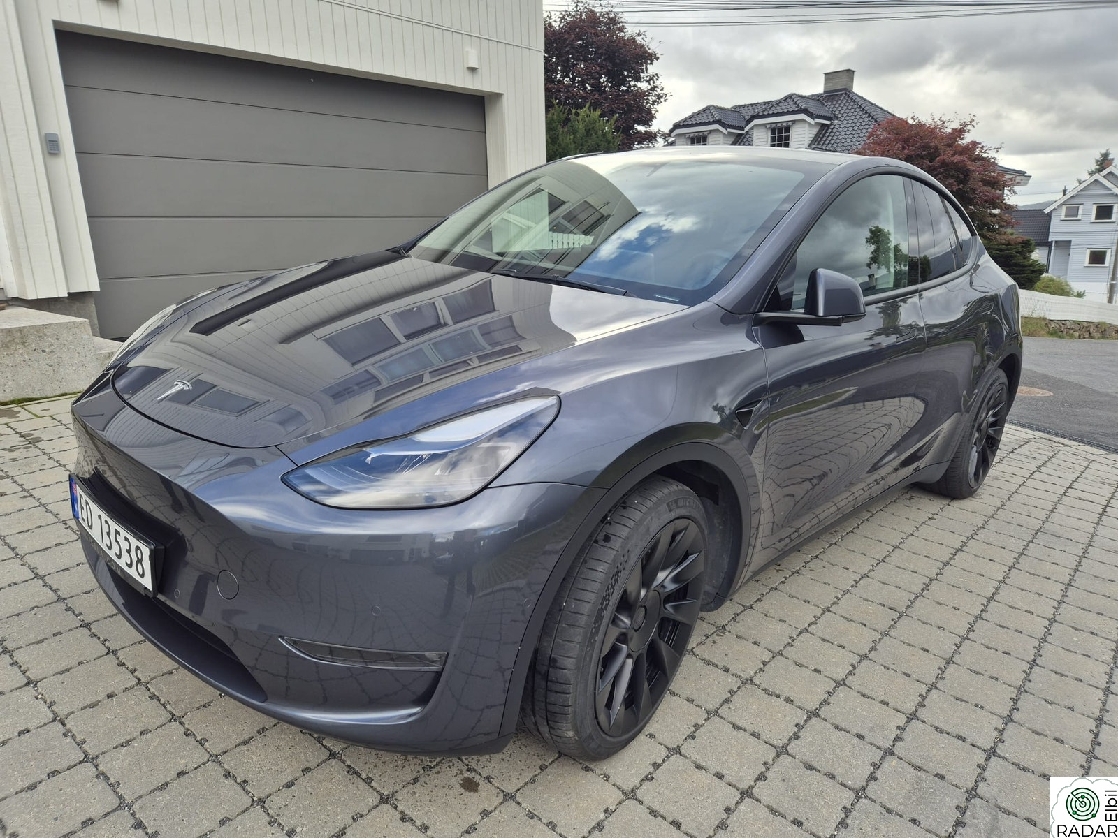 TESLA Model Y Long Range AWD