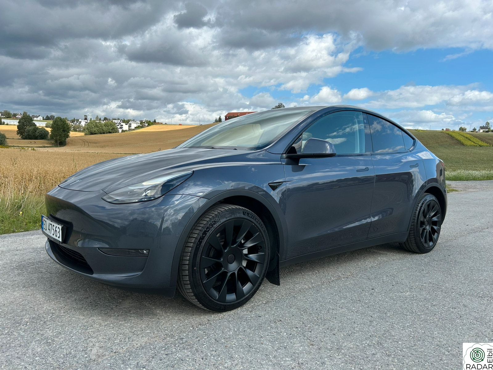 TESLA Model Y Long Range AWD, nesten 2022 modell