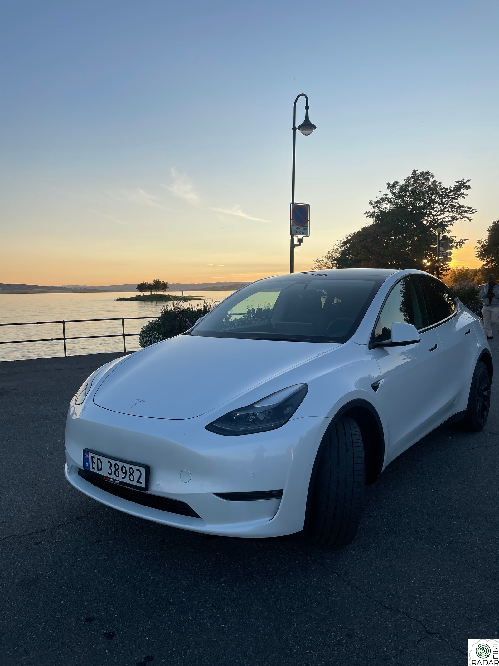 TESLA Model Y Long Range AWD Desember 2021