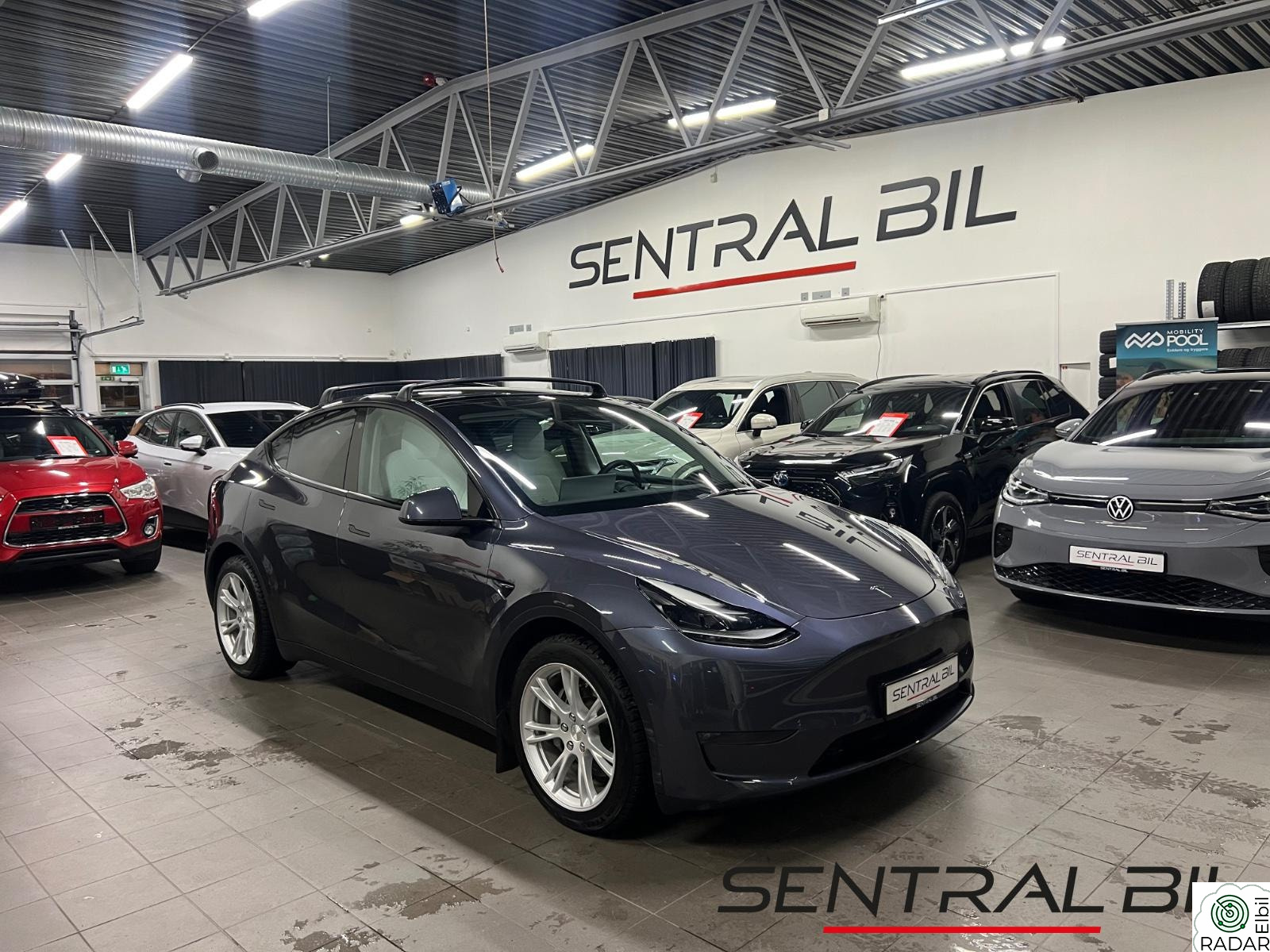 TESLA Model Y LONG-RANGE/AWD/H-FESTE/PANORAMA/V-PUMPE/AP/NYBILGARANTI
