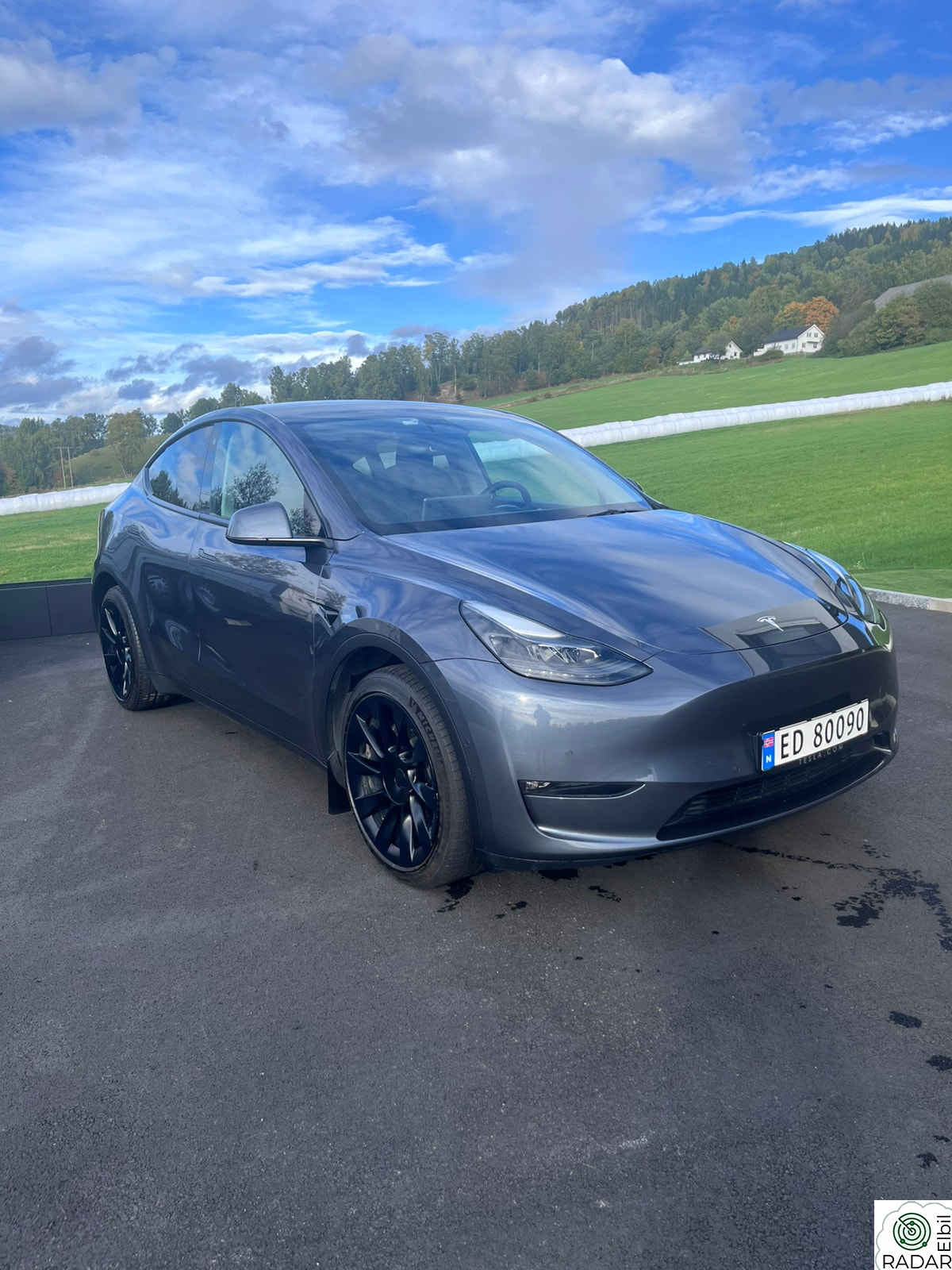 TESLA Model Y Long Range AWD