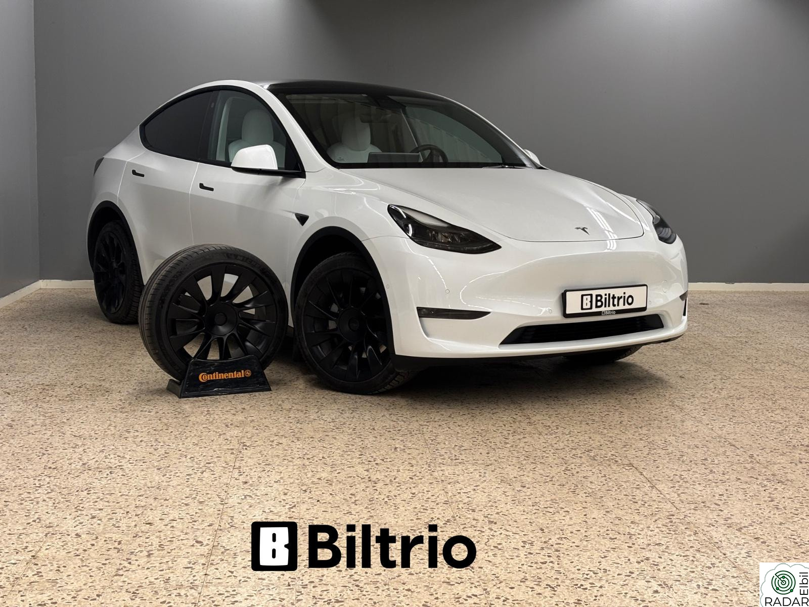 TESLA Model Y LongRange/AWD/20"/Premium/Panorama
