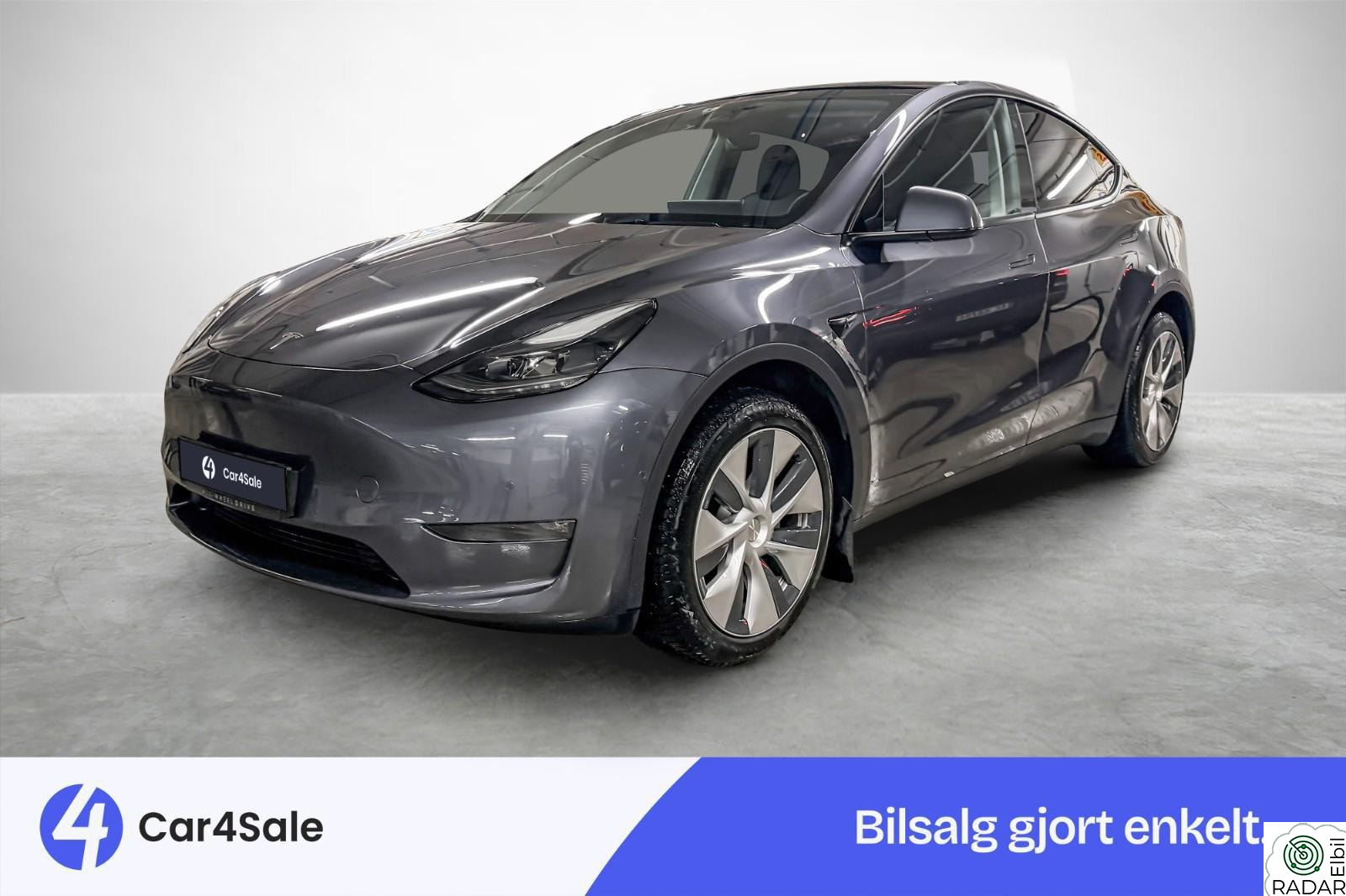 TESLA Model Y Long Range AWD 507km / Krok / AP / Premium / V.Pumpe+++