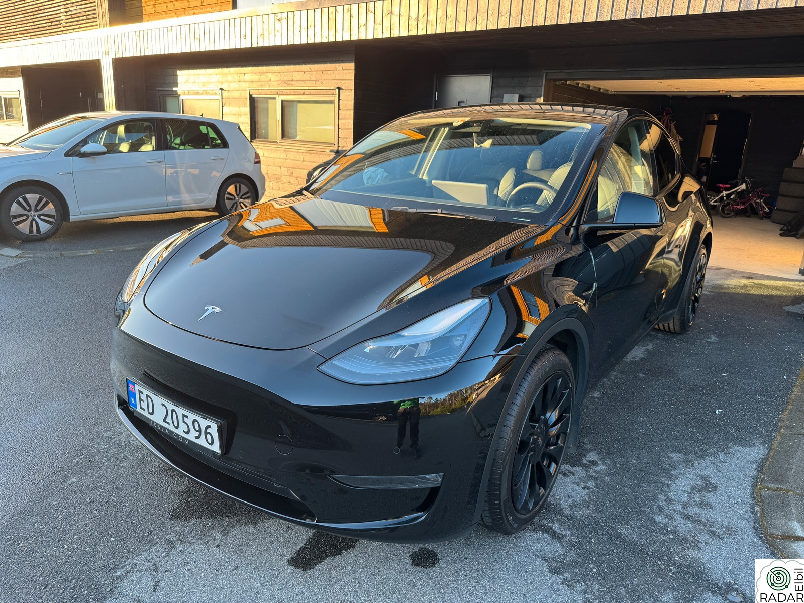 TESLA Model Y Long Range AWD