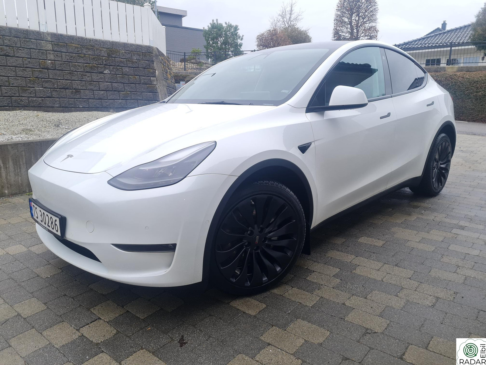 TESLA Model Y Long Range AWD