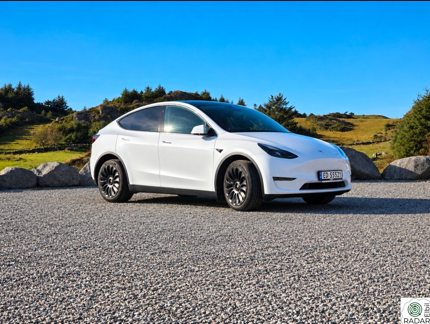 TESLA Model Y Long Range AWD