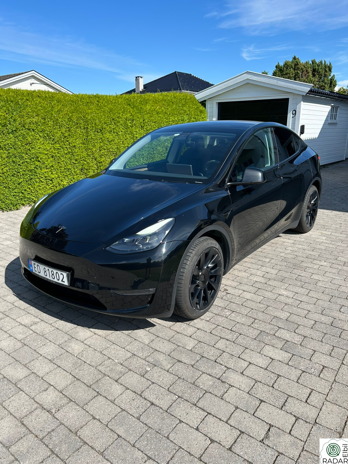 TESLA Model Y Long Range AWD. Tilhengerfeste.