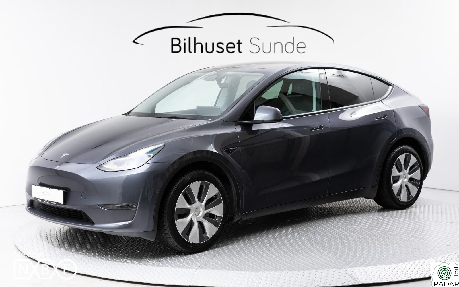 TESLA Model Y Long Range AWD Premium,Hengerfeste,Skinn,Pano++