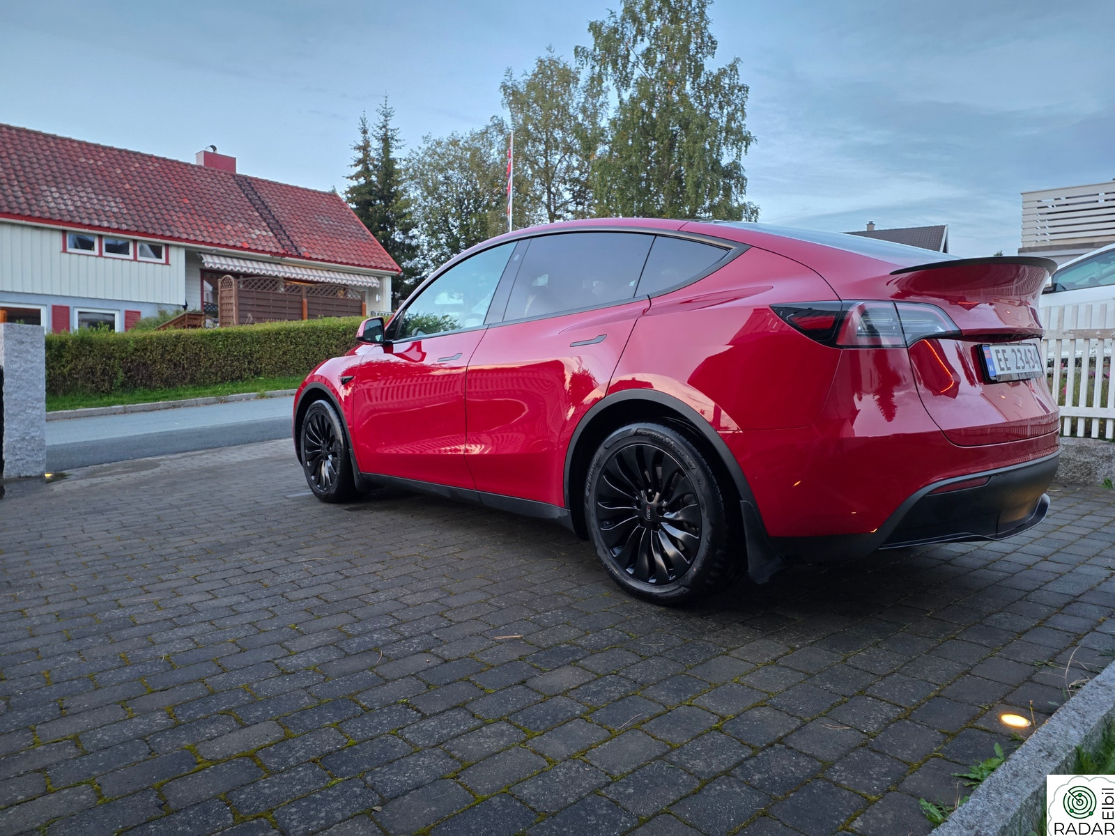 TESLA Model Y AWD - 565 km | juni 2022 | Performance detaljer | Boost