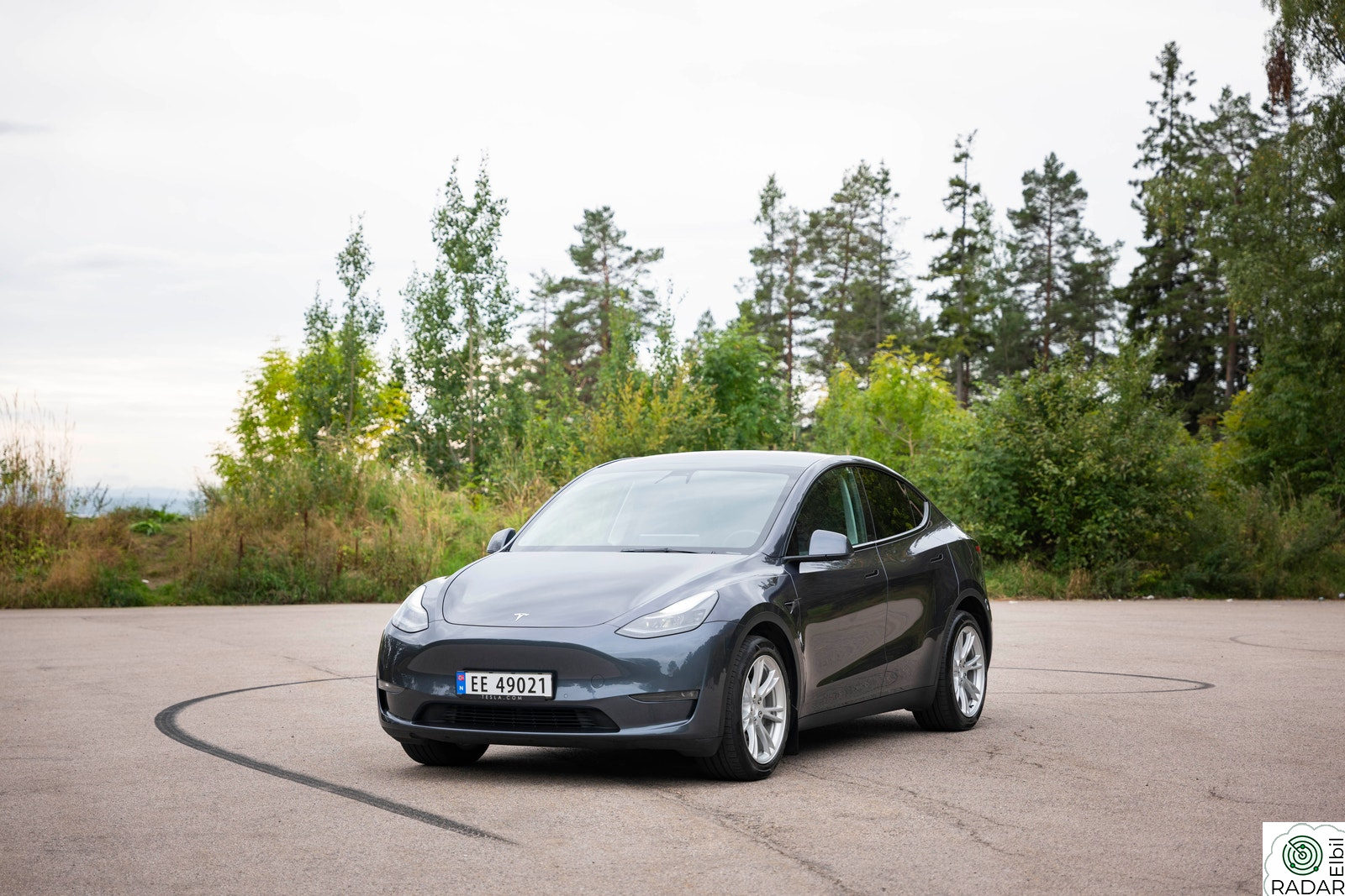 TESLA Model Y Long Range AWD