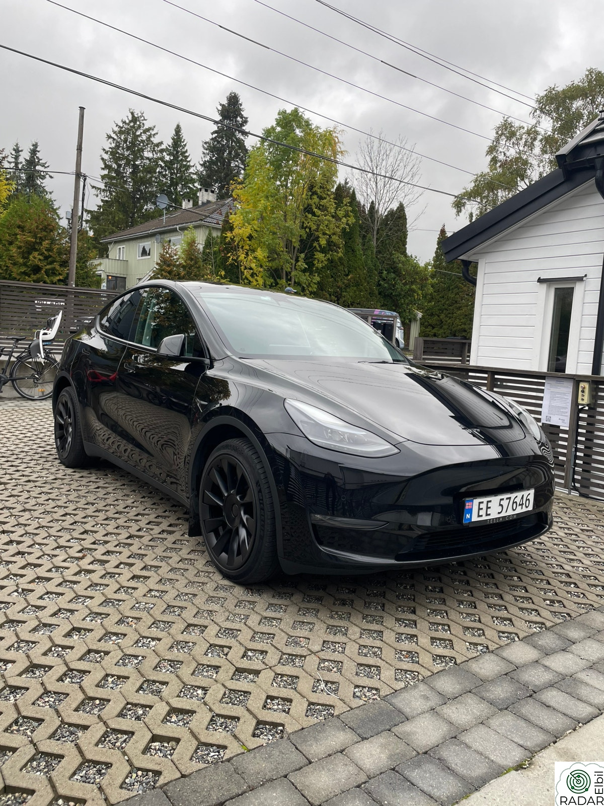 TESLA Model Y Long Range AWD