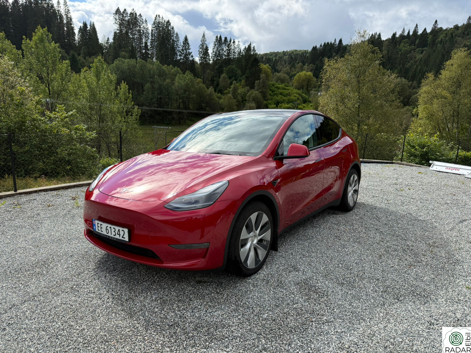 TESLA Model Y Long Range AWD
