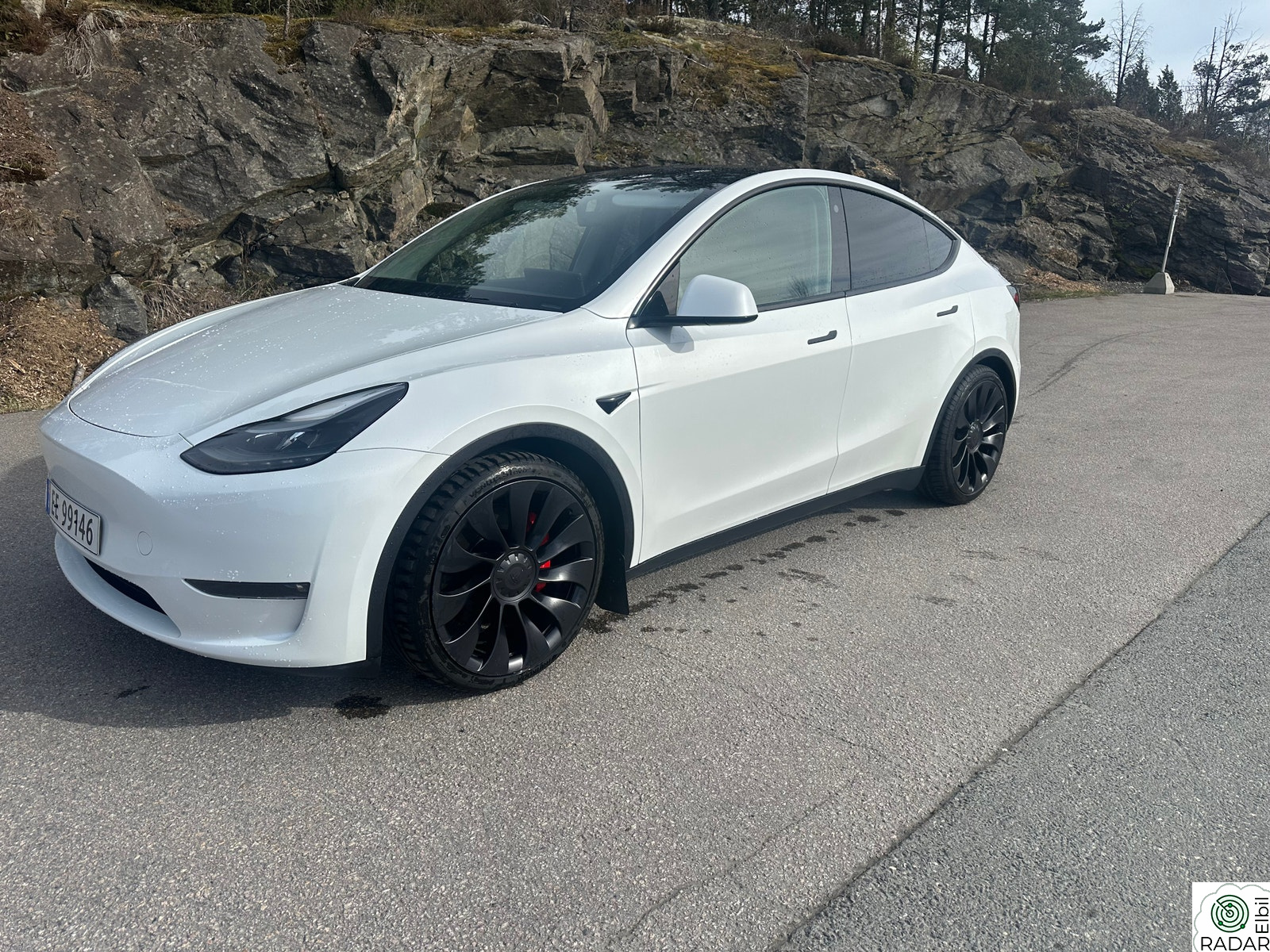 TESLA Model Y Performance  AWD  førstegangs reg 12-2022