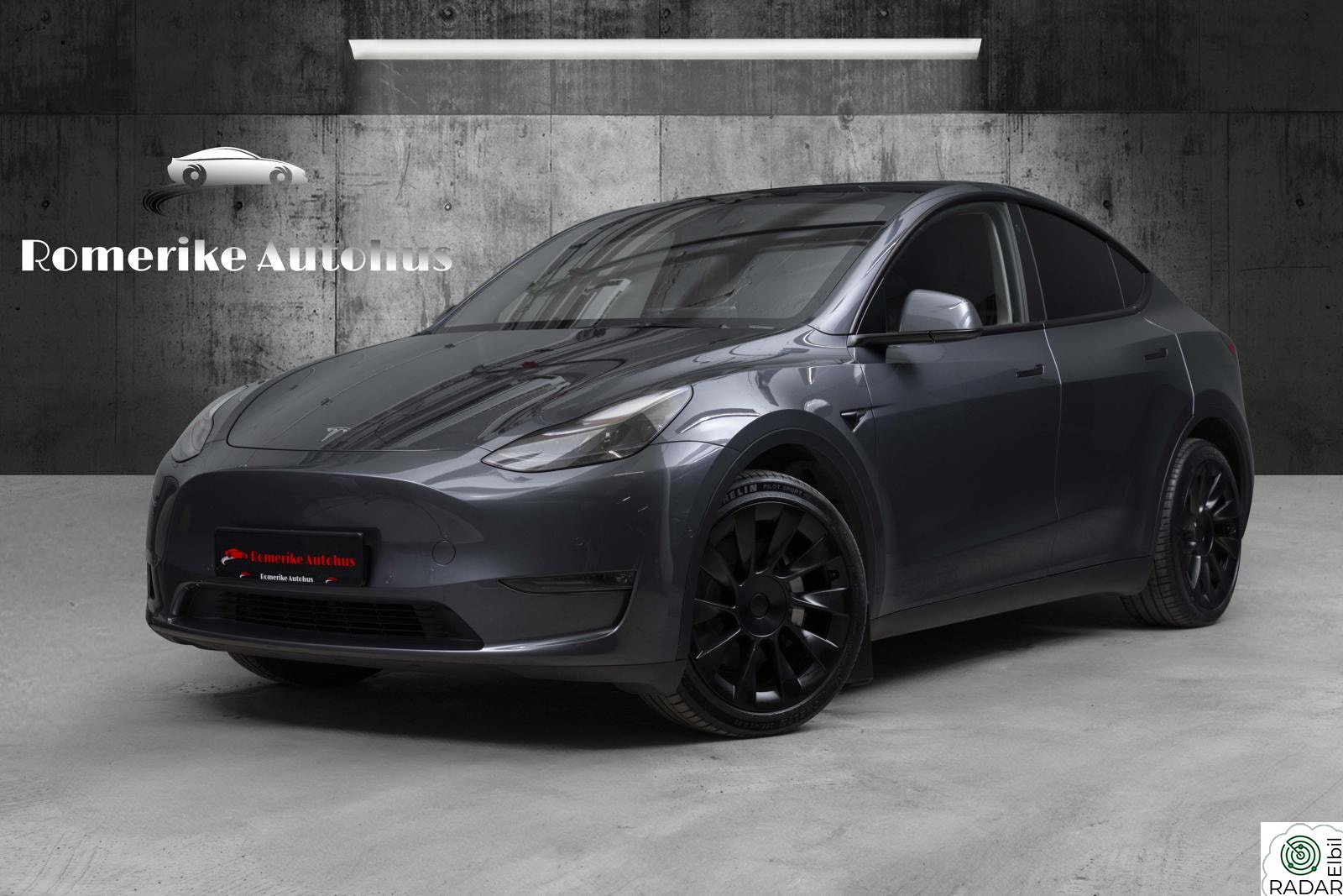TESLA Model Y Long Range AWD // 20"Induc, PremiumLyd, KROK, AMDryz+++