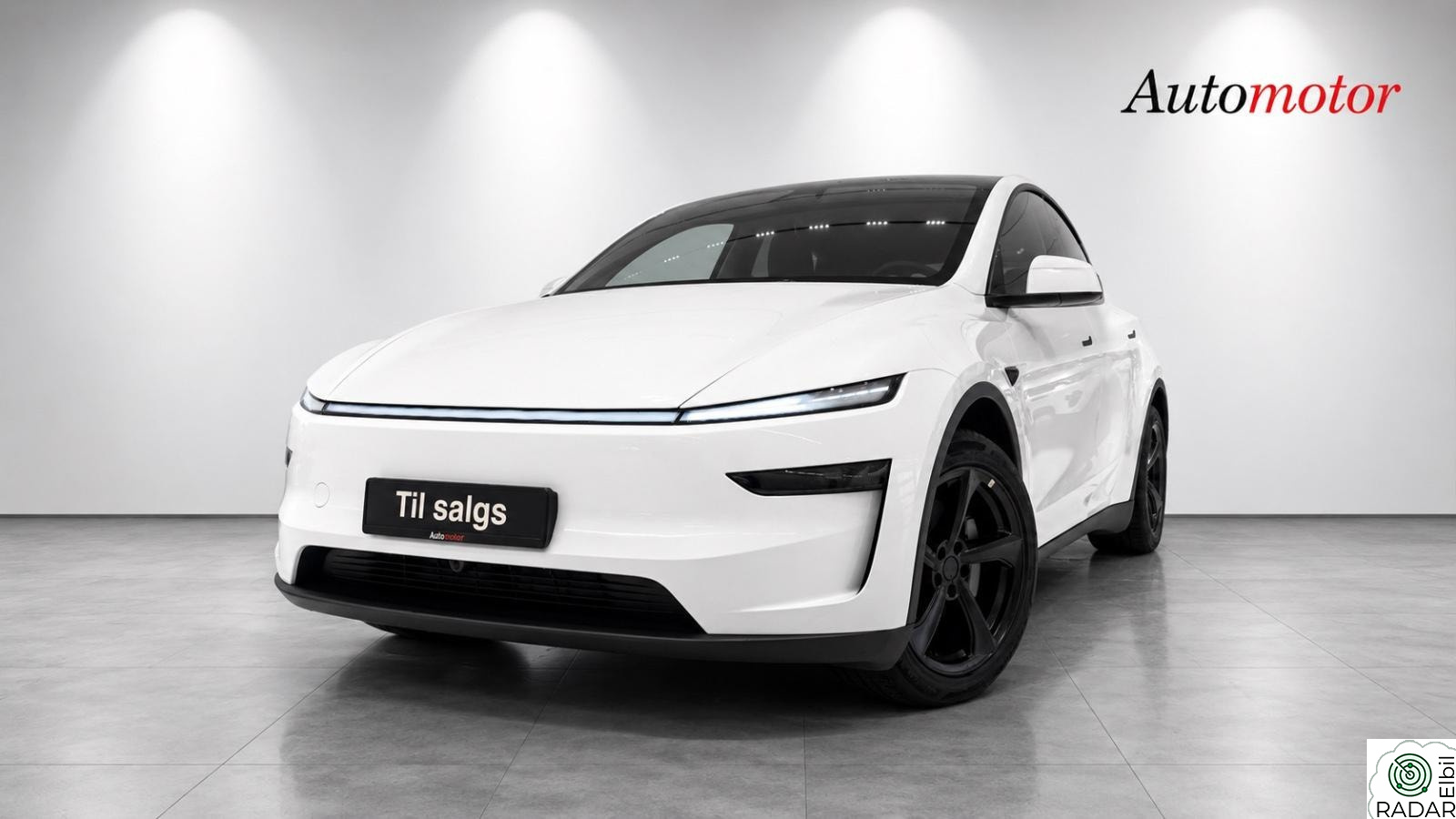 TESLA Model Y Long Range 600KM/4x4/AutoP/360.Kam/Pano/Krok/1eier/EU29