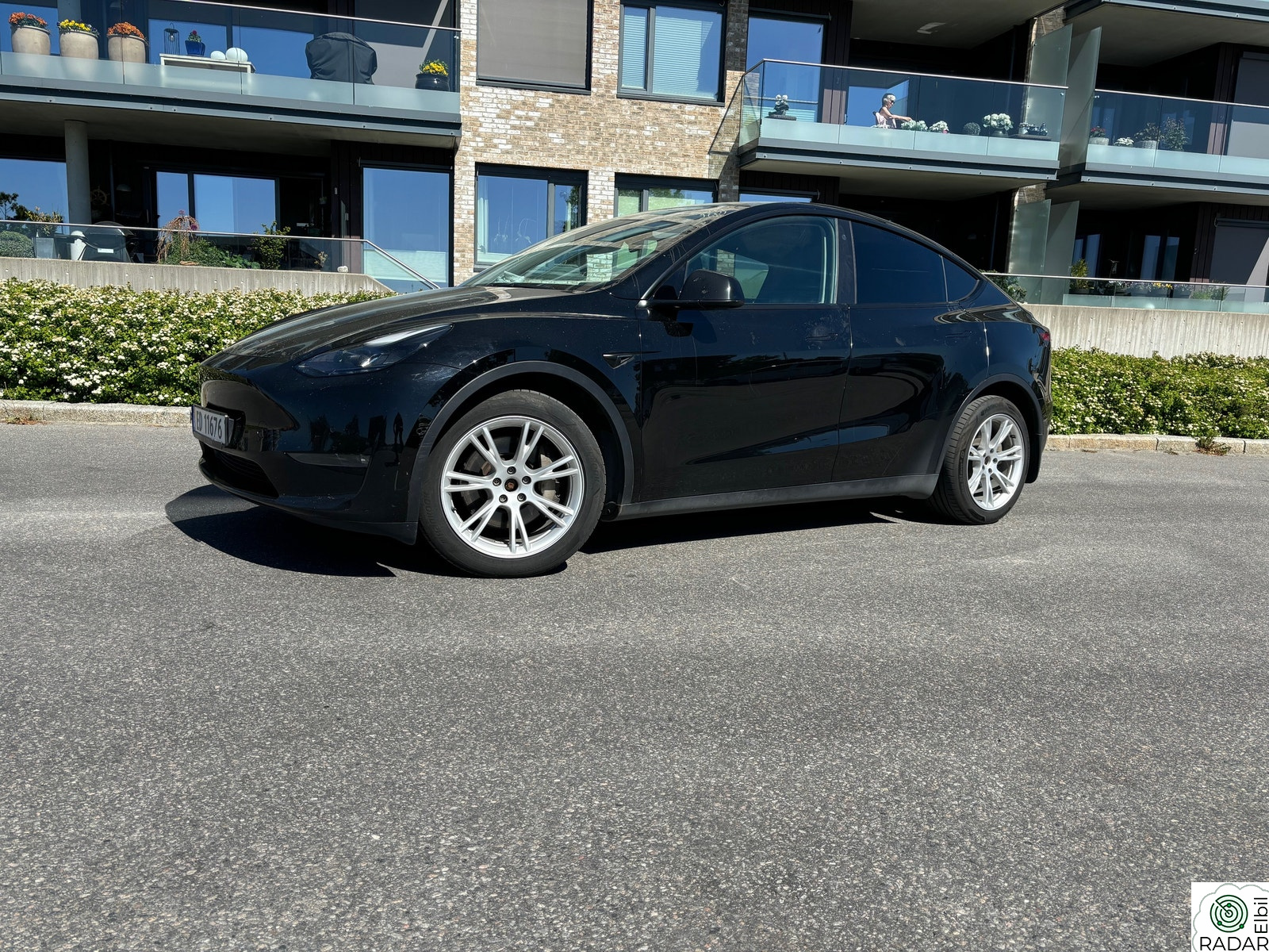 TESLA Model Y Long Range AWD