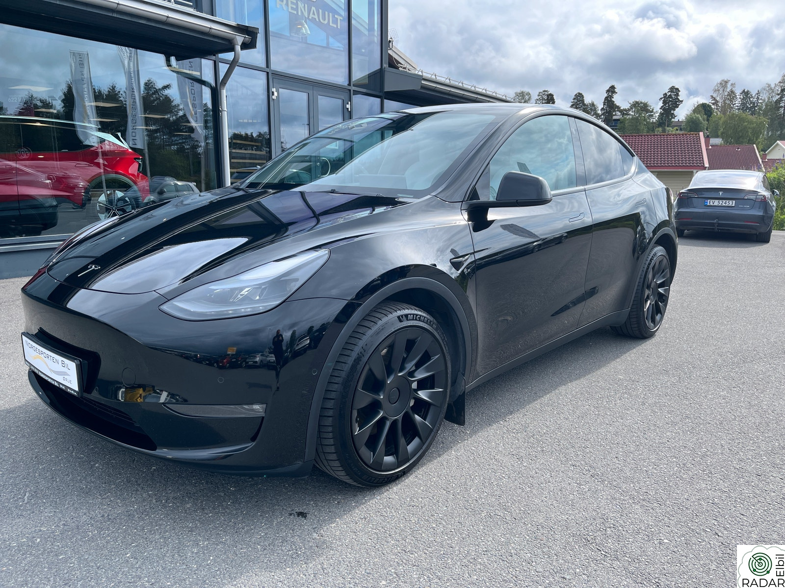 TESLA Model Y Long Range AWD Premium HVITT SKINN Krok AP Induction 20