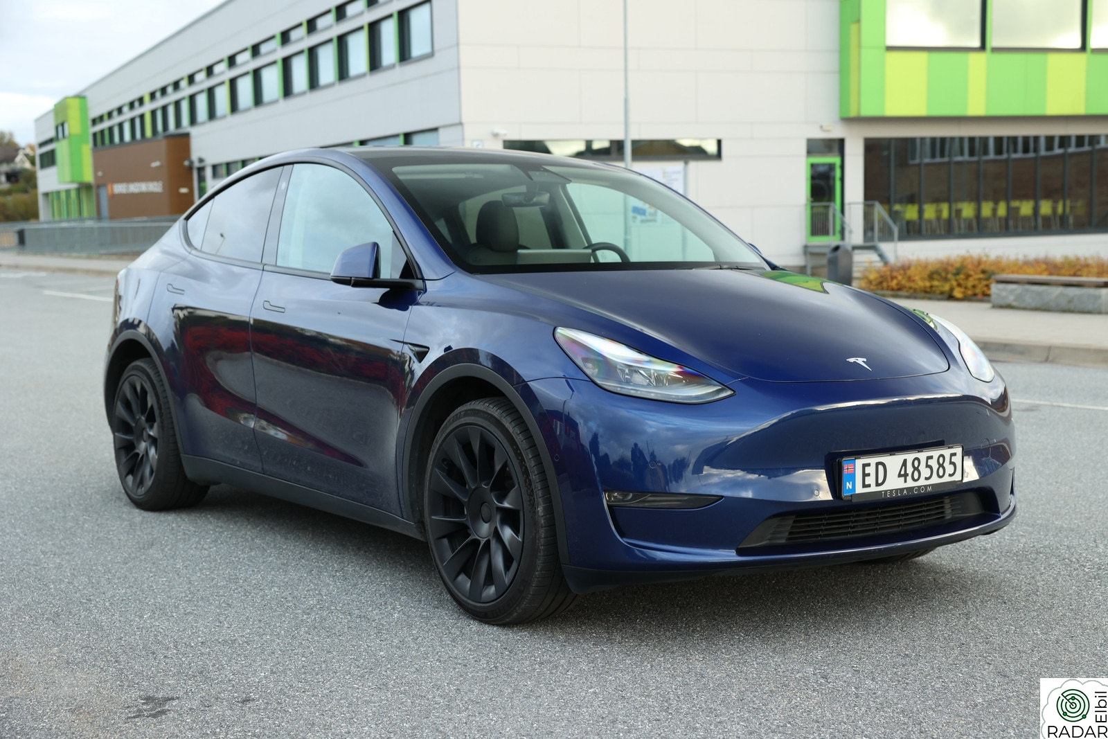 TESLA Model Y LR AWD / EAP / s20"/v19" / Homelink