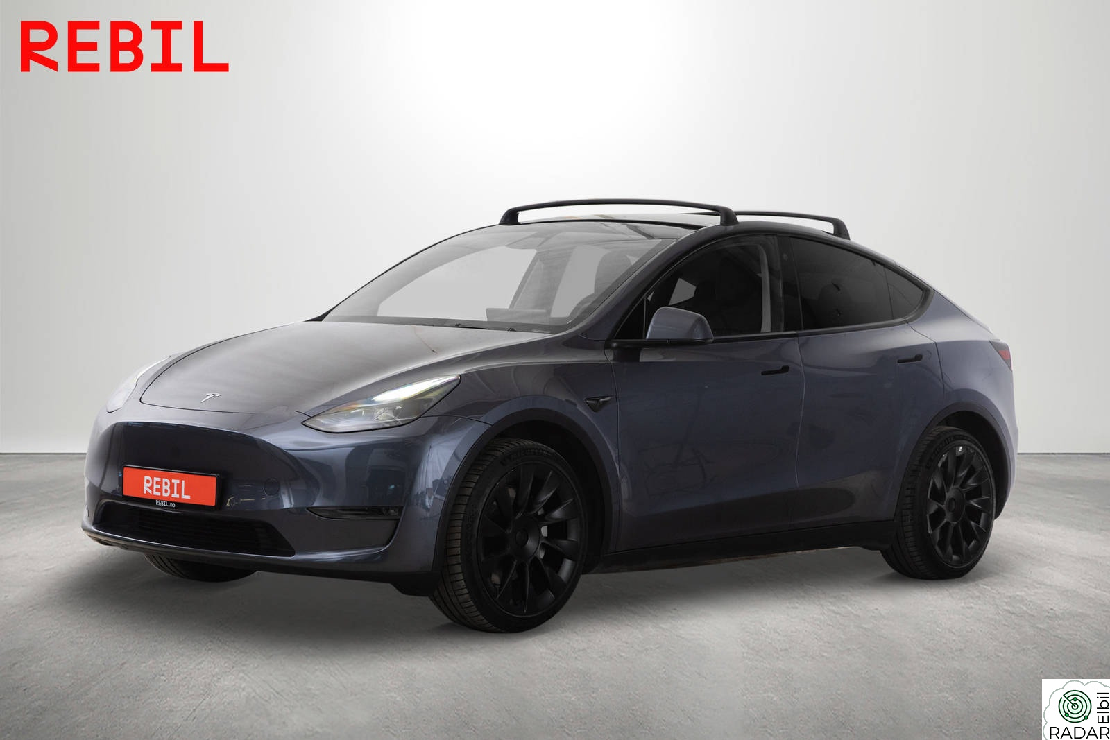 TESLA Model Y 542km(WLTP)/LR/AWD/Ryzen/Navi/R.kam/Pano/AP/V.pumpe