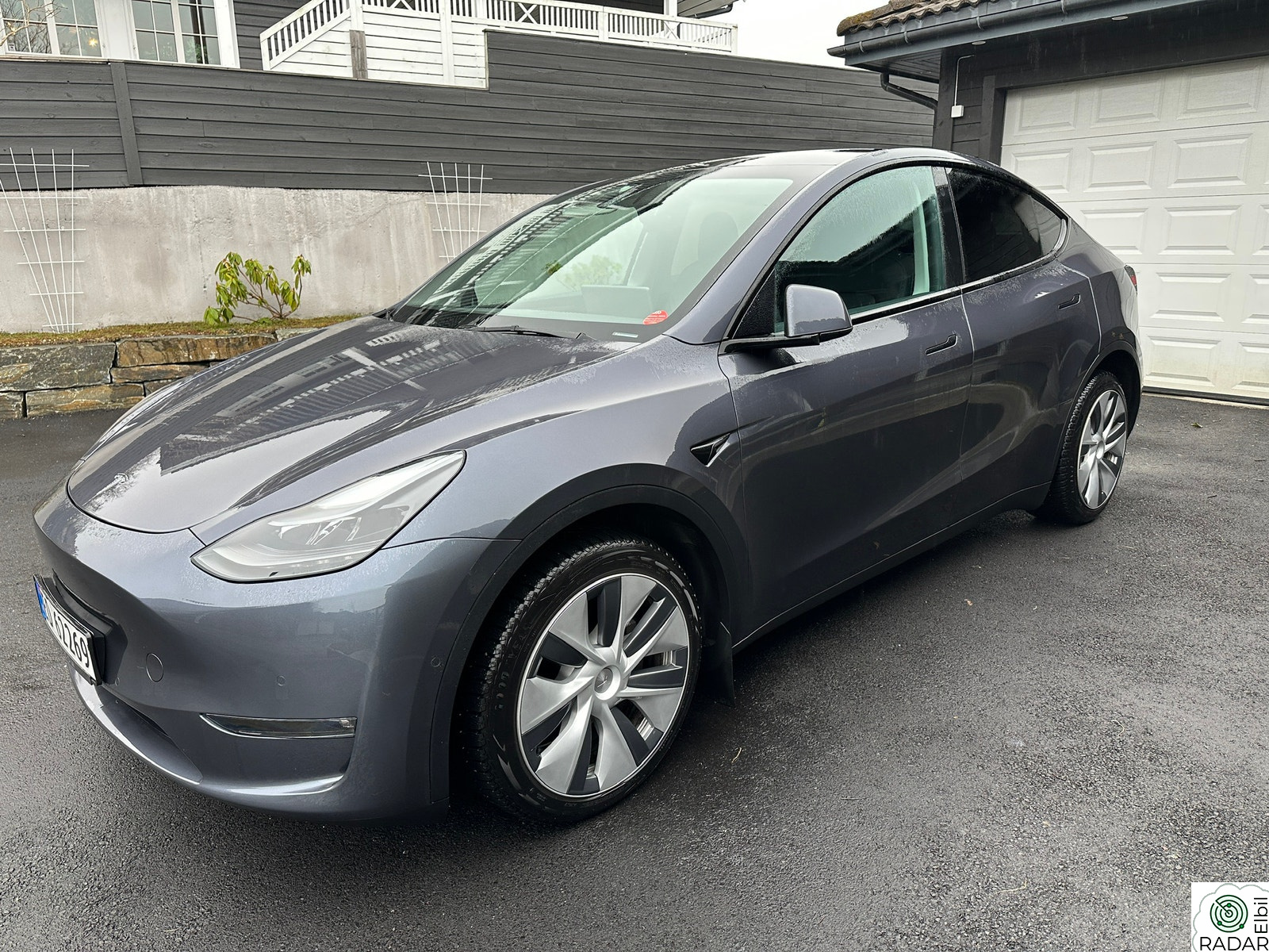 TESLA Model Y Long Range AWD
