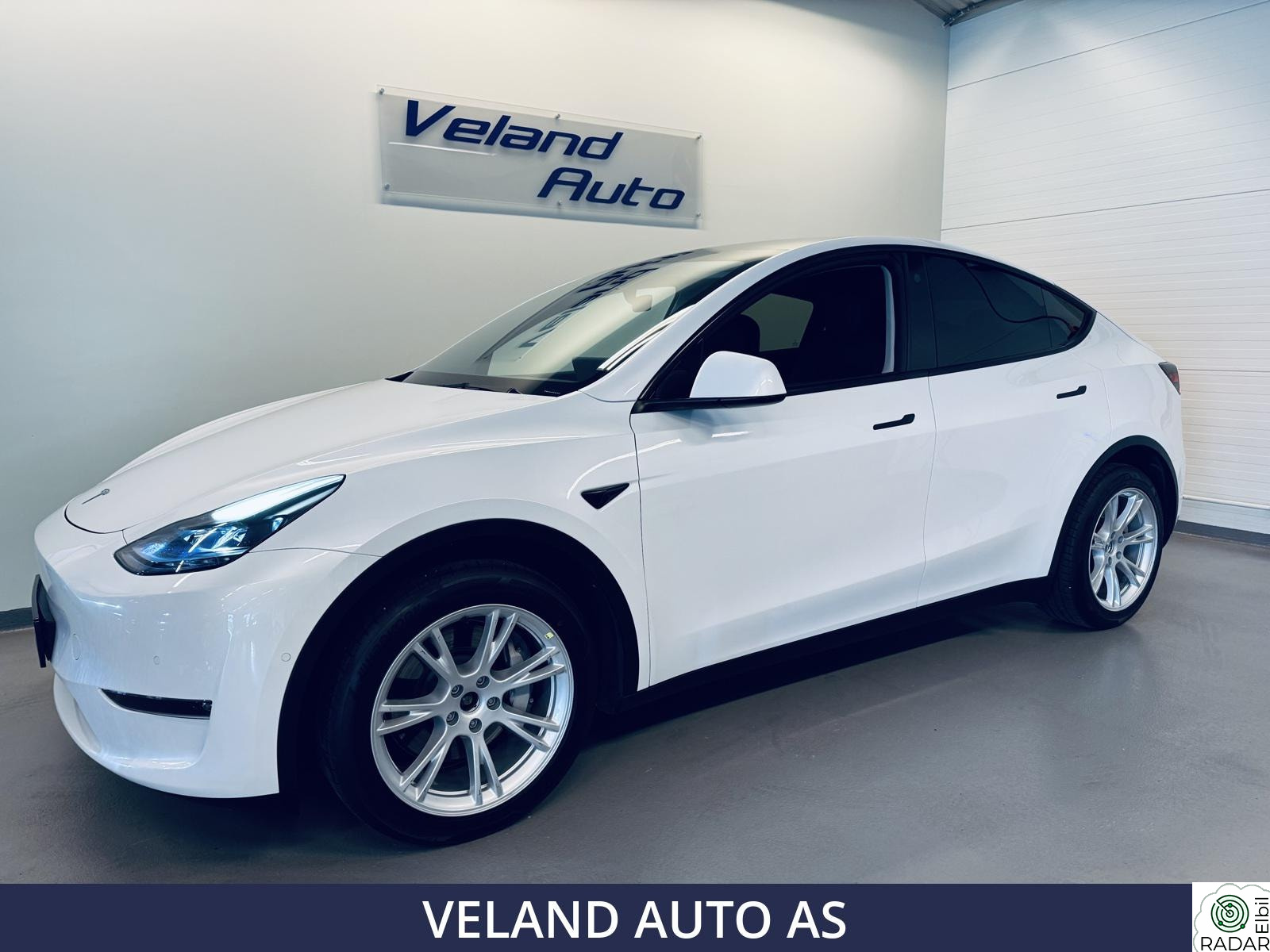 TESLA Model Y LONG RANGE AWD/ SKINN/PREMIUM/VINTERPAKKE/AP/ACC