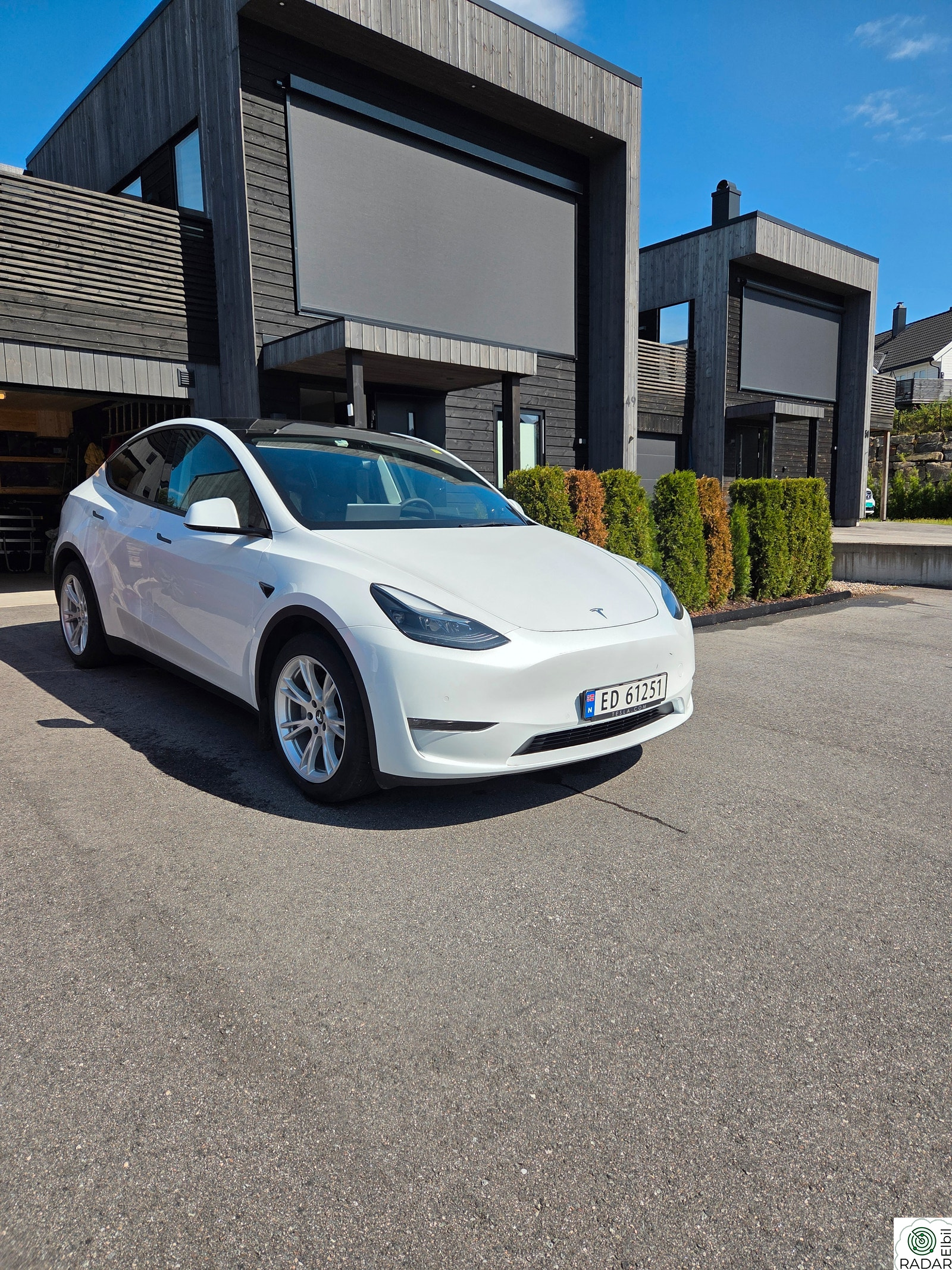 TESLA Model Y Long Range AWD