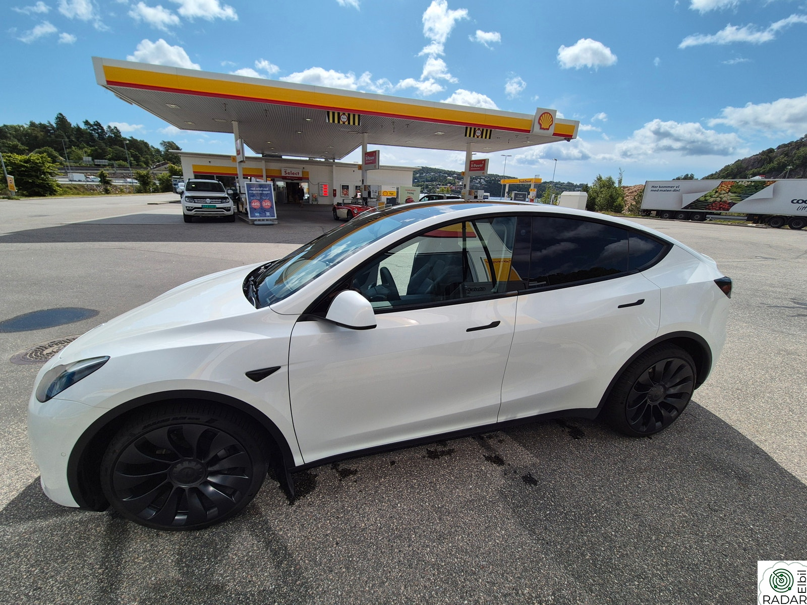 TESLA Model Y Long Range AWD