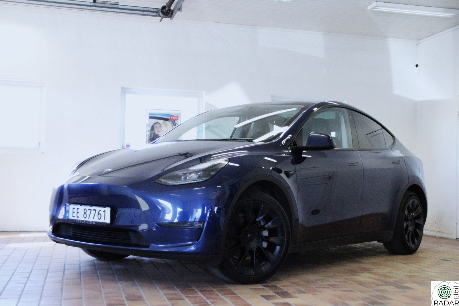 TESLA Model Y Long Range AWD+HENGERFESTE+VINTERPAKKE+20" SORTE FELGER