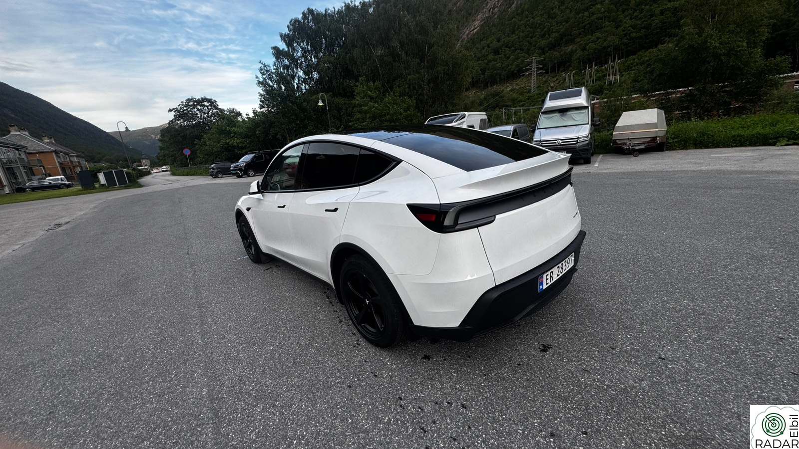 TESLA Model Y Premium Long Range AWD