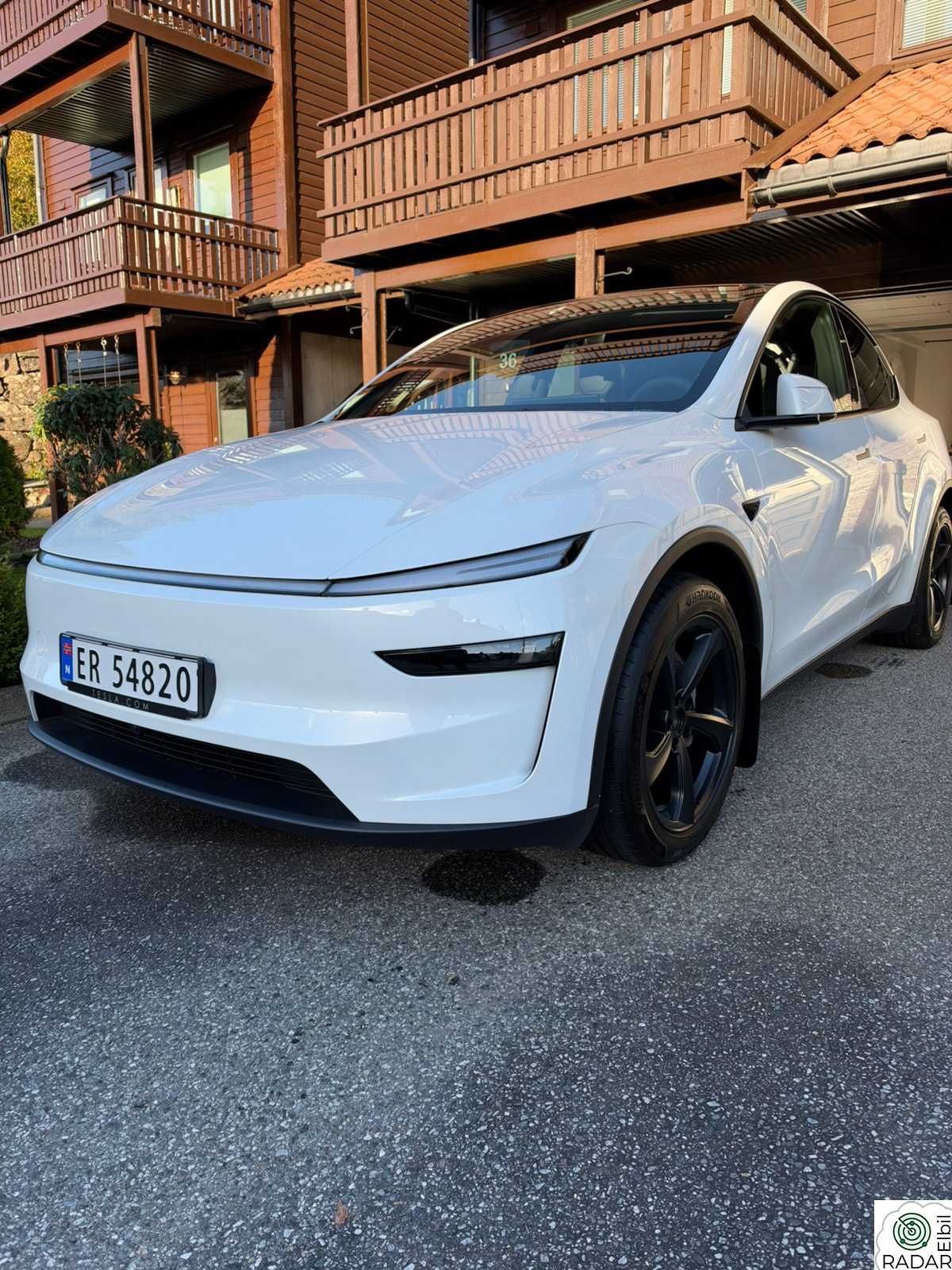 TESLA Model Y Premium Long Range AWD