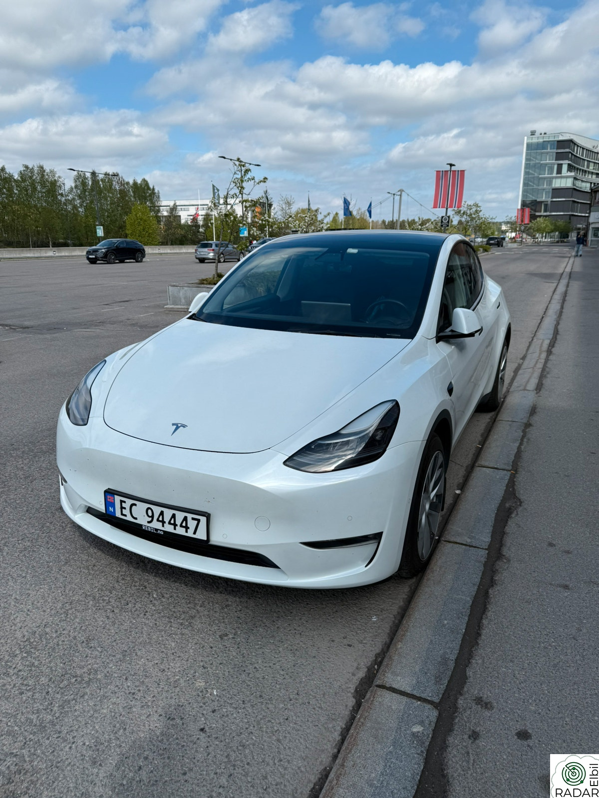 TESLA Model Y Long Range AWD