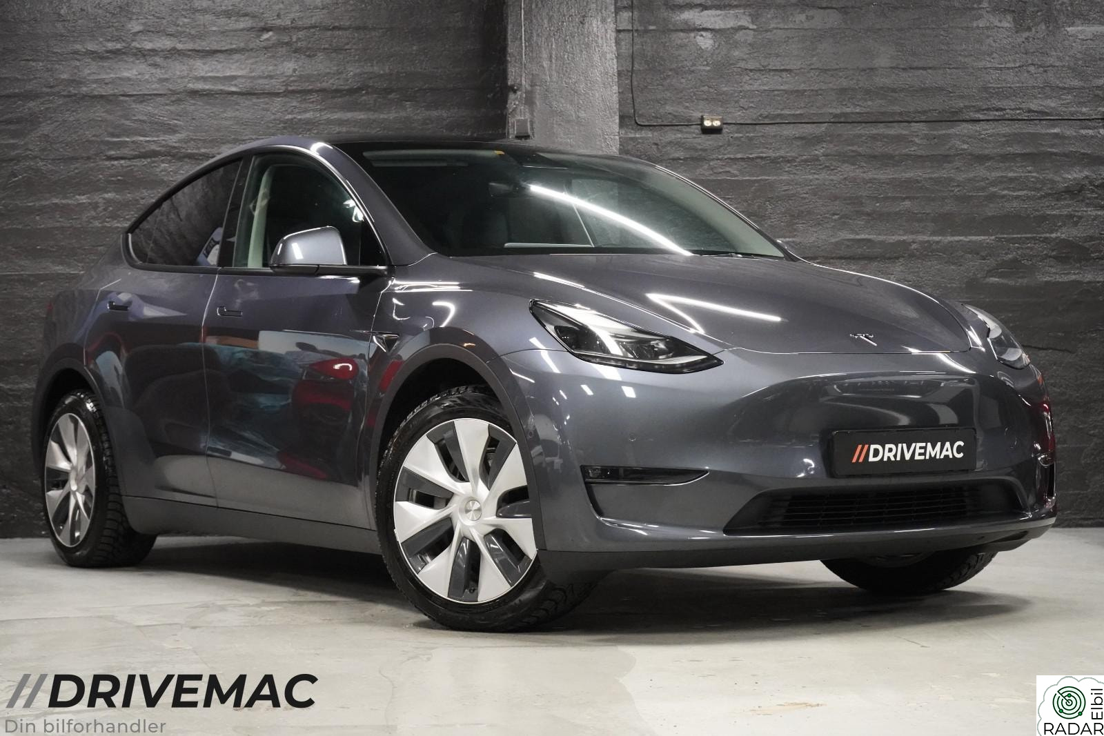 TESLA Model Y Long Range AWD/Skinn/FSD/Pano/PDC/360.Kam++