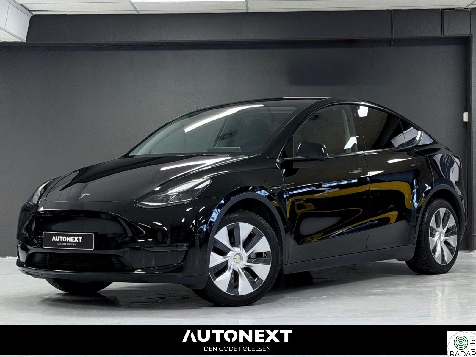 TESLA Model Y Longe Range AWD /PREMIUM/ NY EU-2028/RYZZEN/VARMEPUMPE