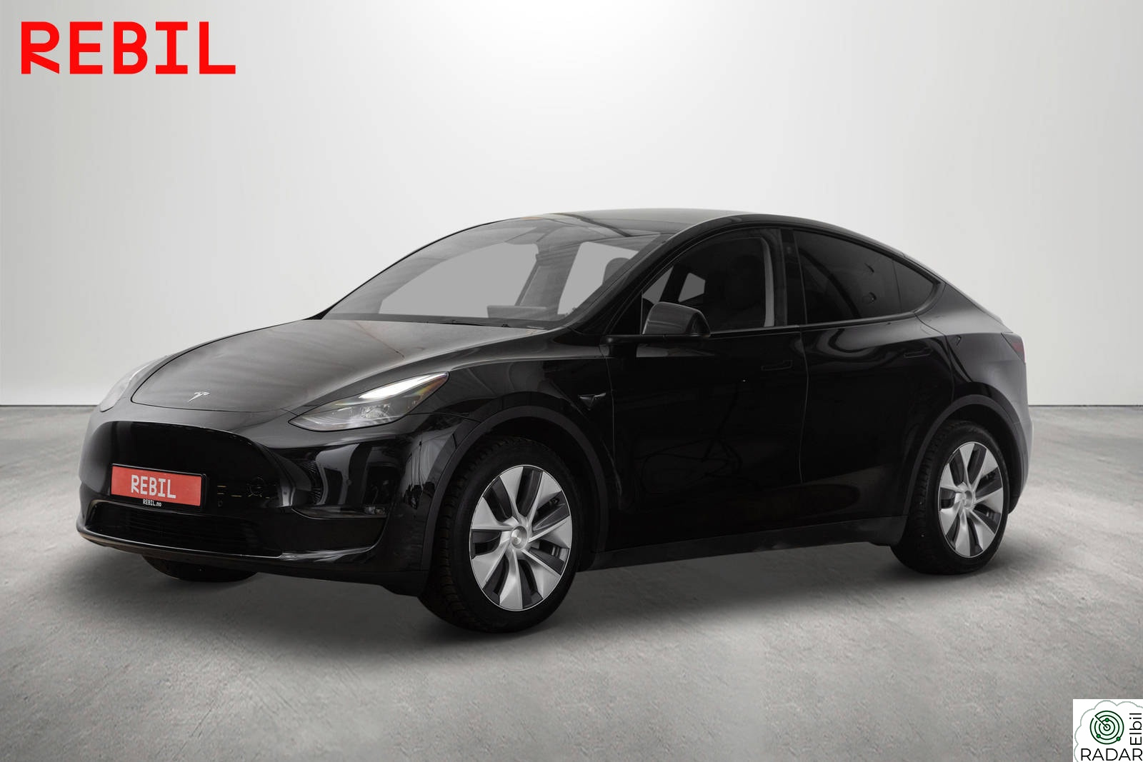 TESLA Model Y 542km(WLTP)/LR/AWD/Ryzen/Navi/R.kam/Pano/AP/V.pumpe